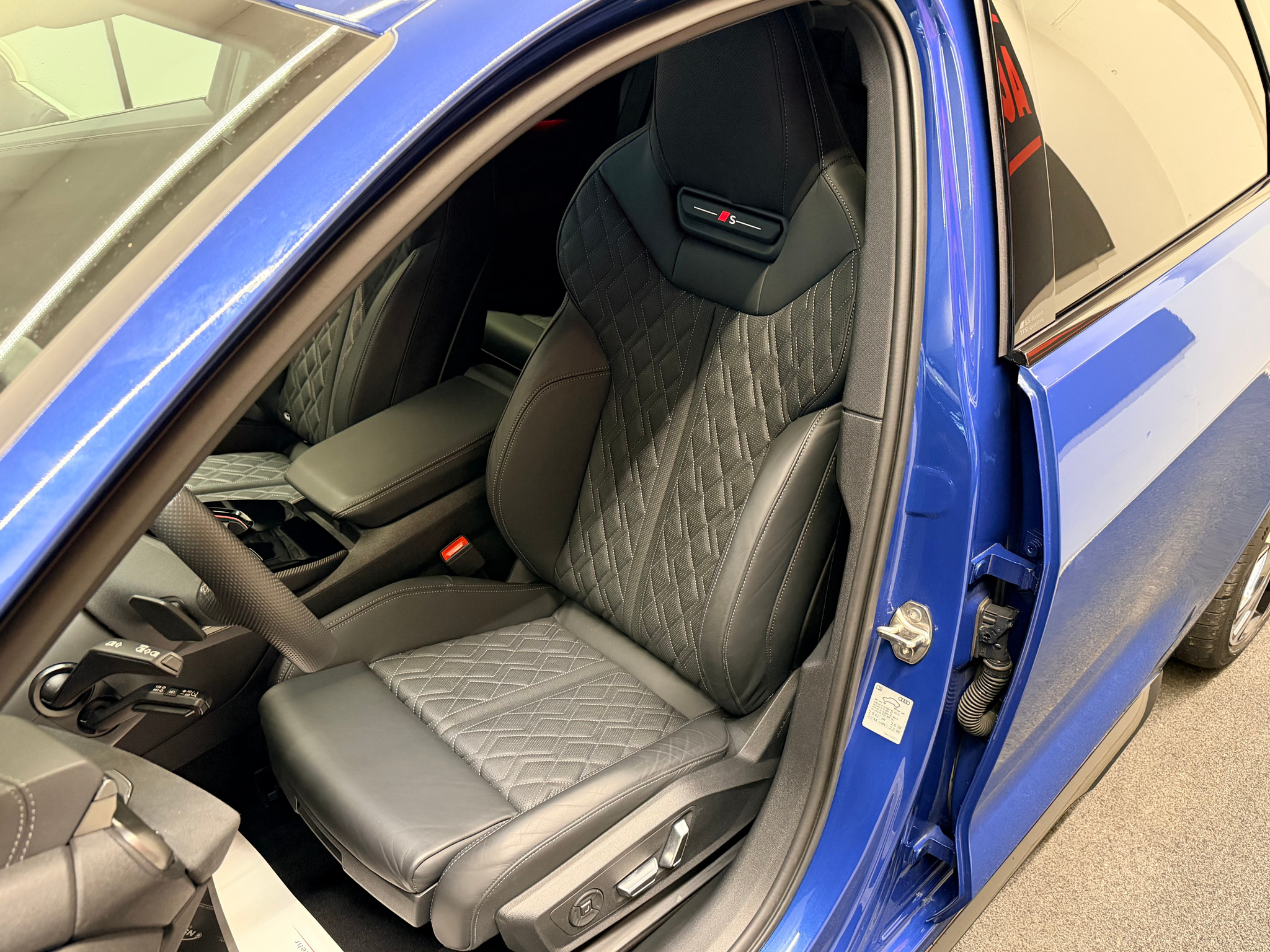 listing desktop thumbnail image 15