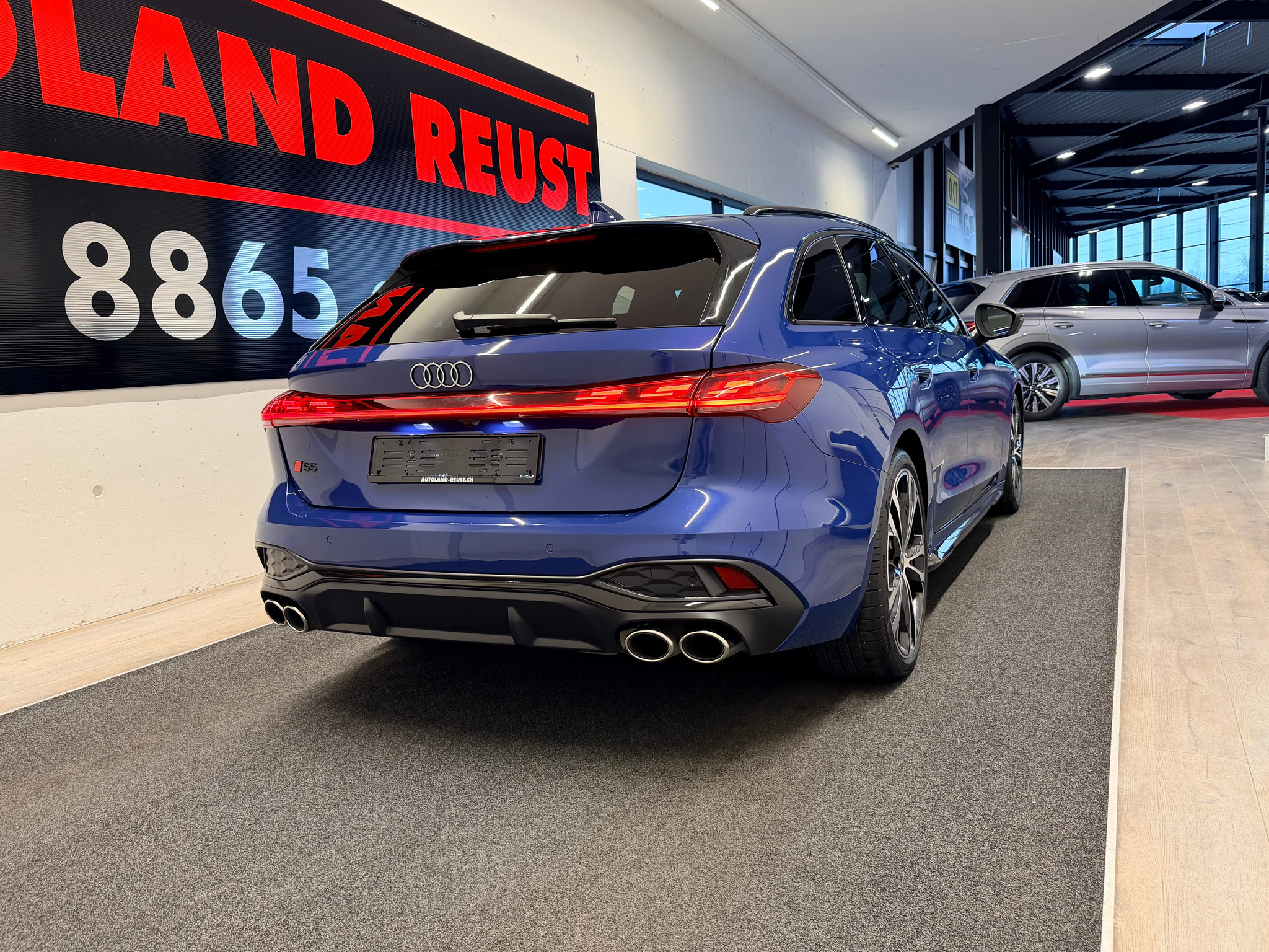 listing desktop thumbnail image 6