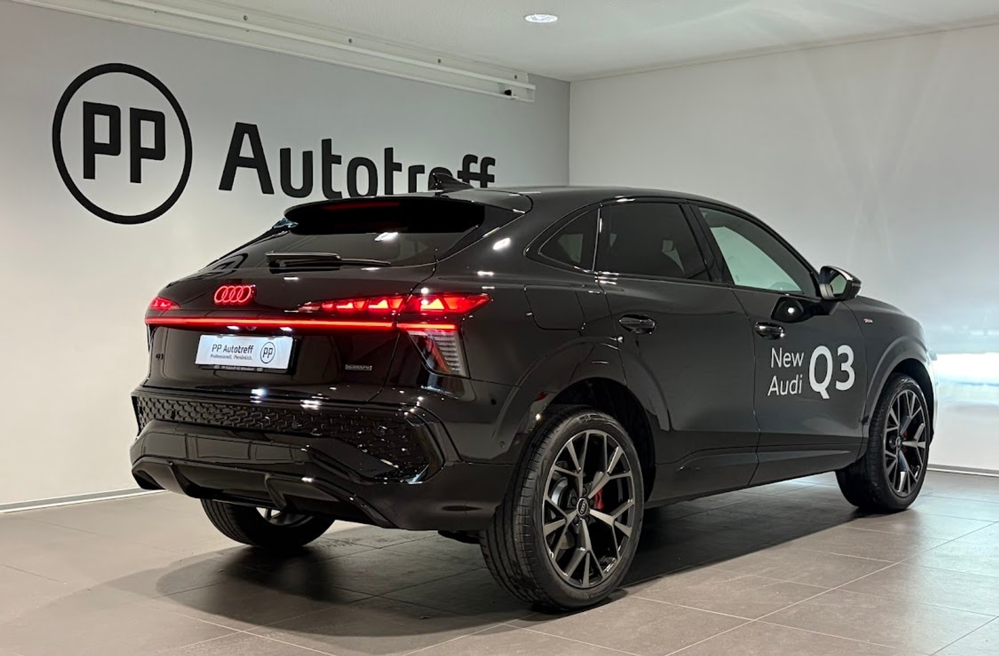 listing desktop thumbnail image 12