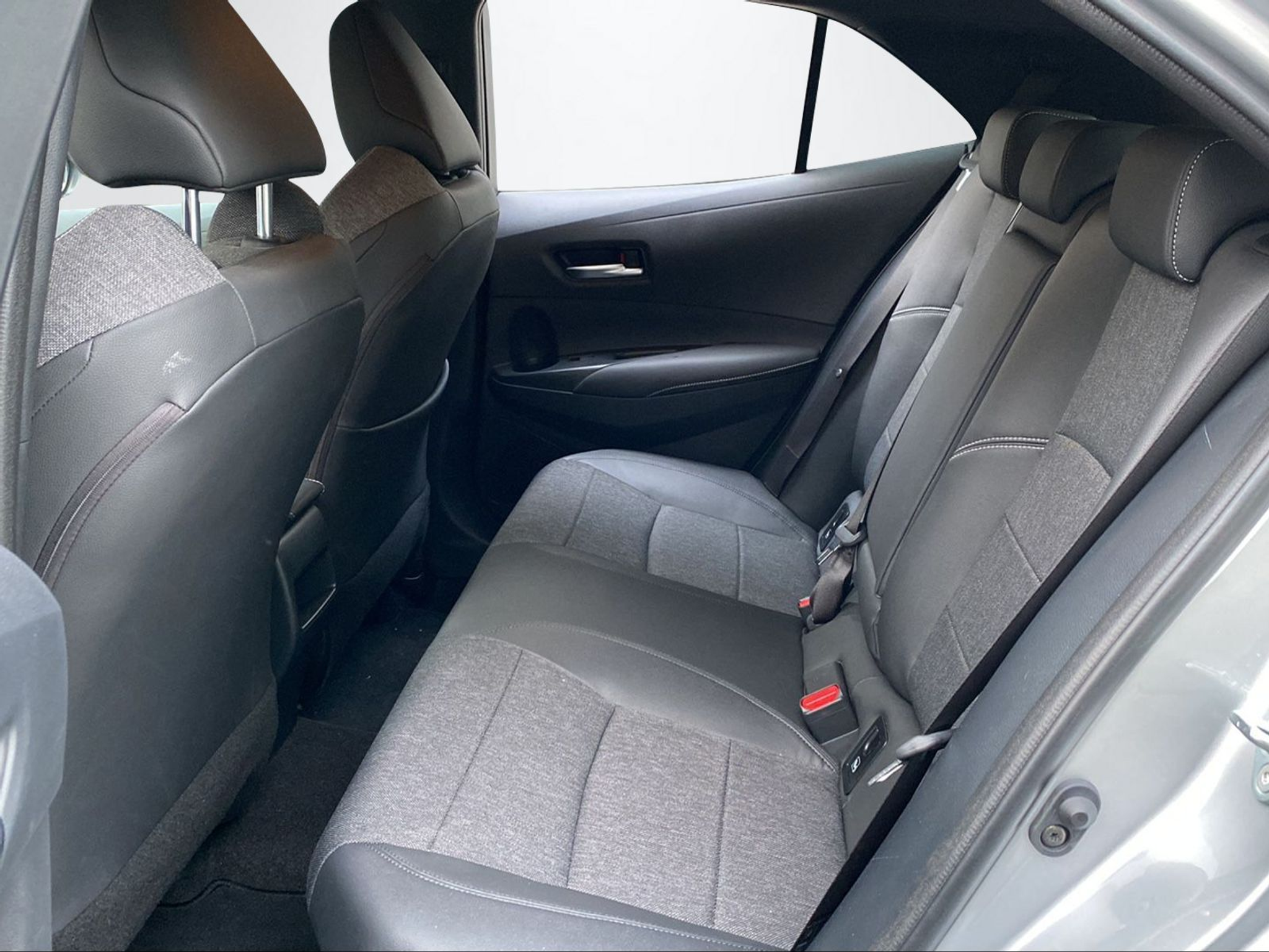 listing desktop thumbnail image 10