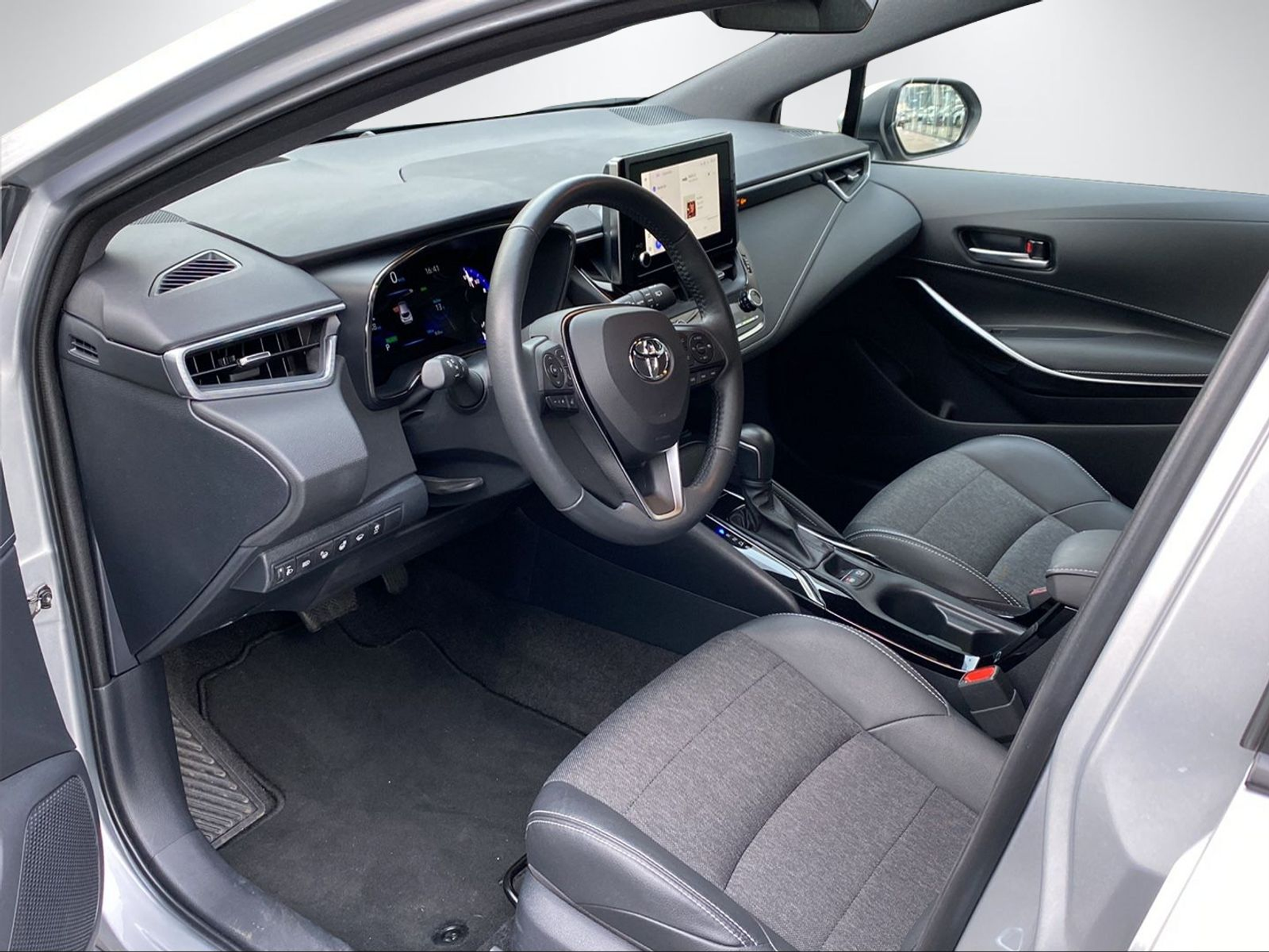 listing desktop thumbnail image 13