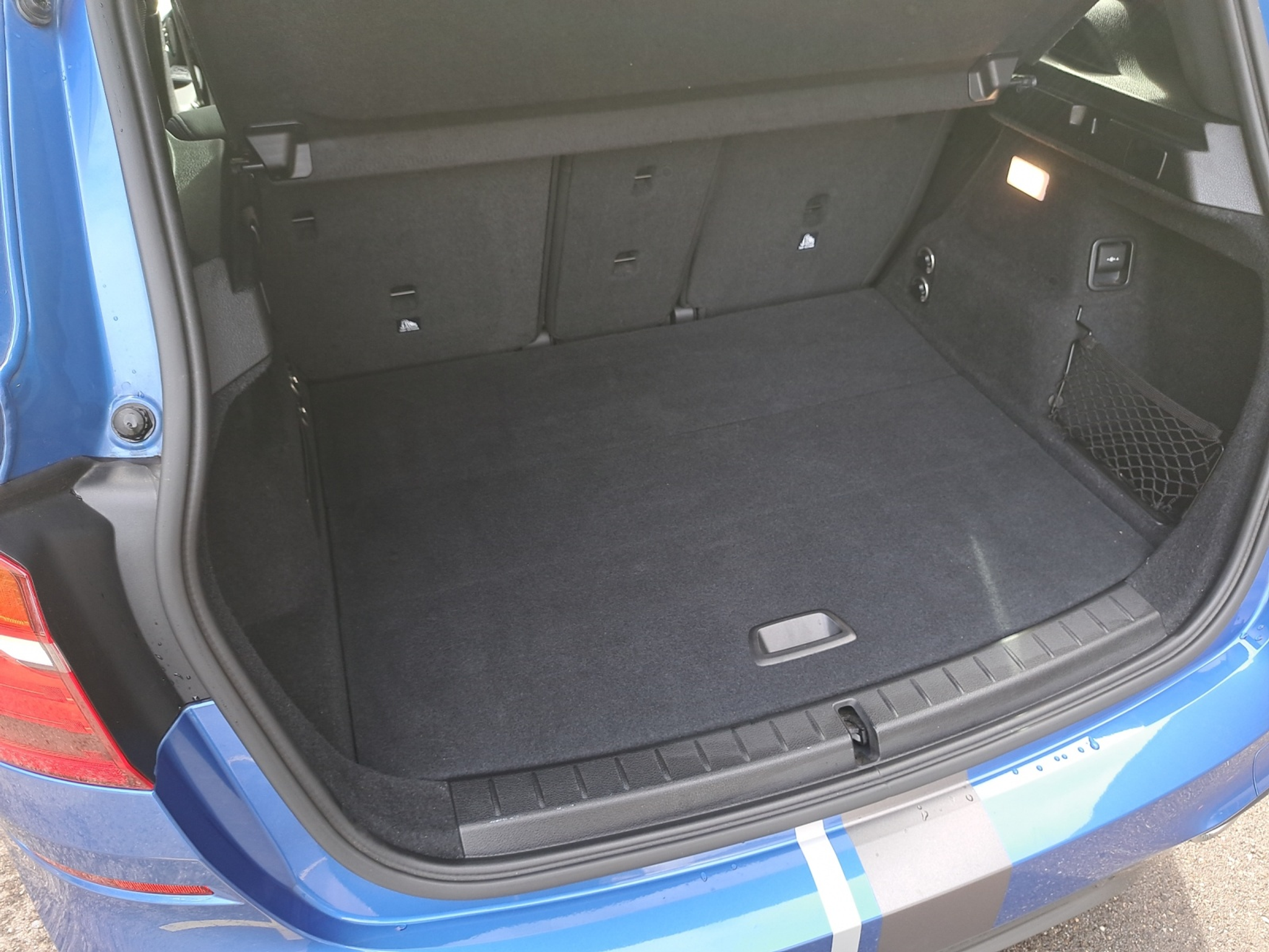 listing desktop thumbnail image 17