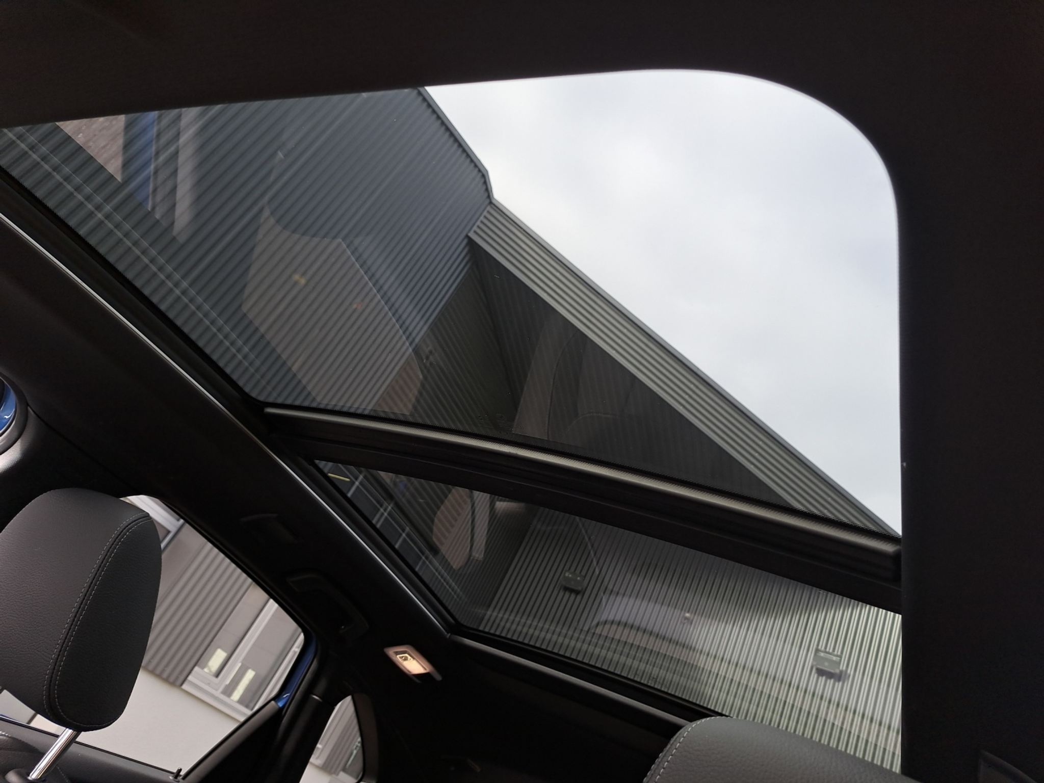 listing desktop thumbnail image 21