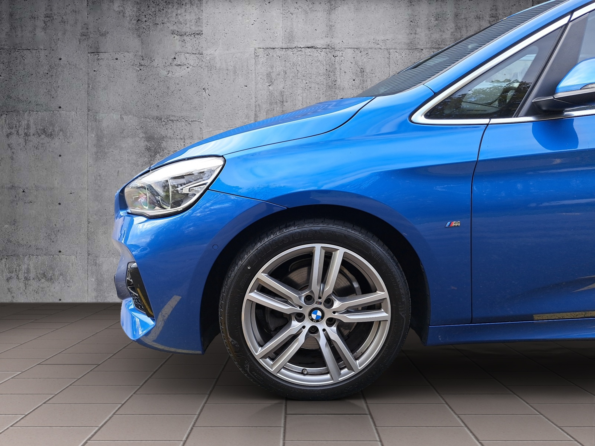 listing desktop thumbnail image 8