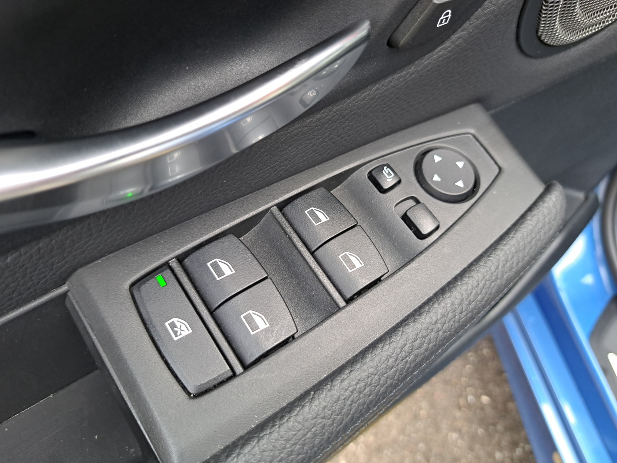 listing desktop thumbnail image 19