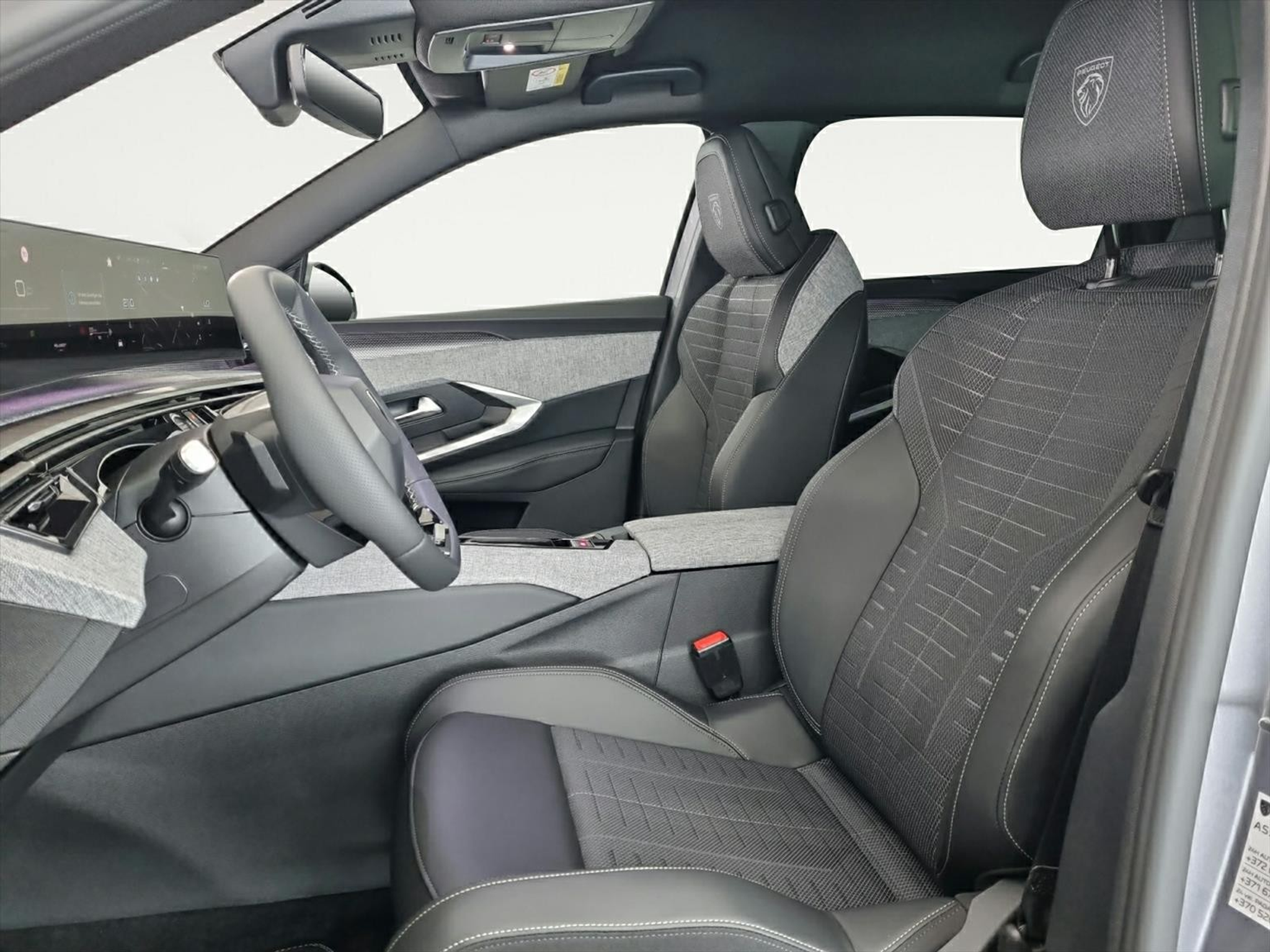 listing desktop thumbnail image 4