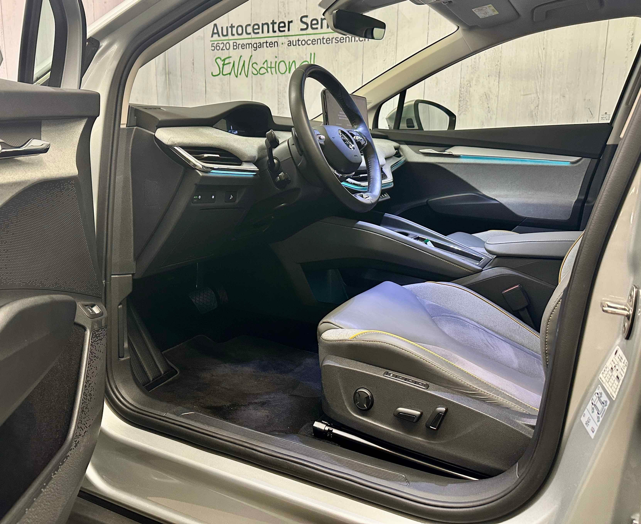 listing desktop thumbnail image 8