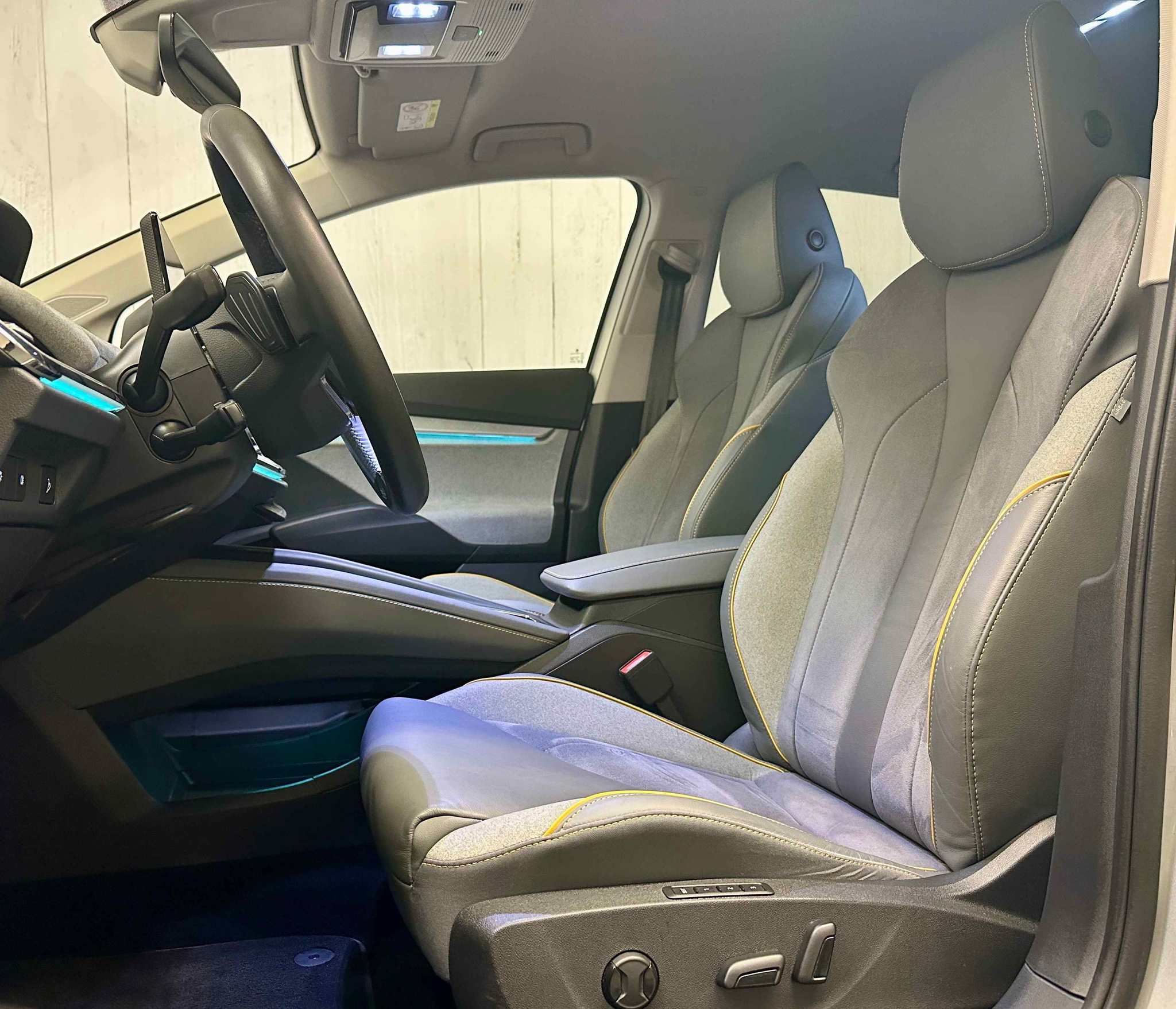 listing desktop thumbnail image 9