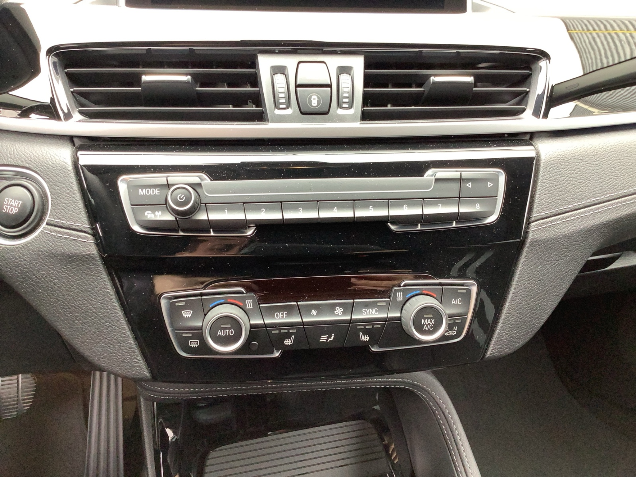 listing desktop thumbnail image 15