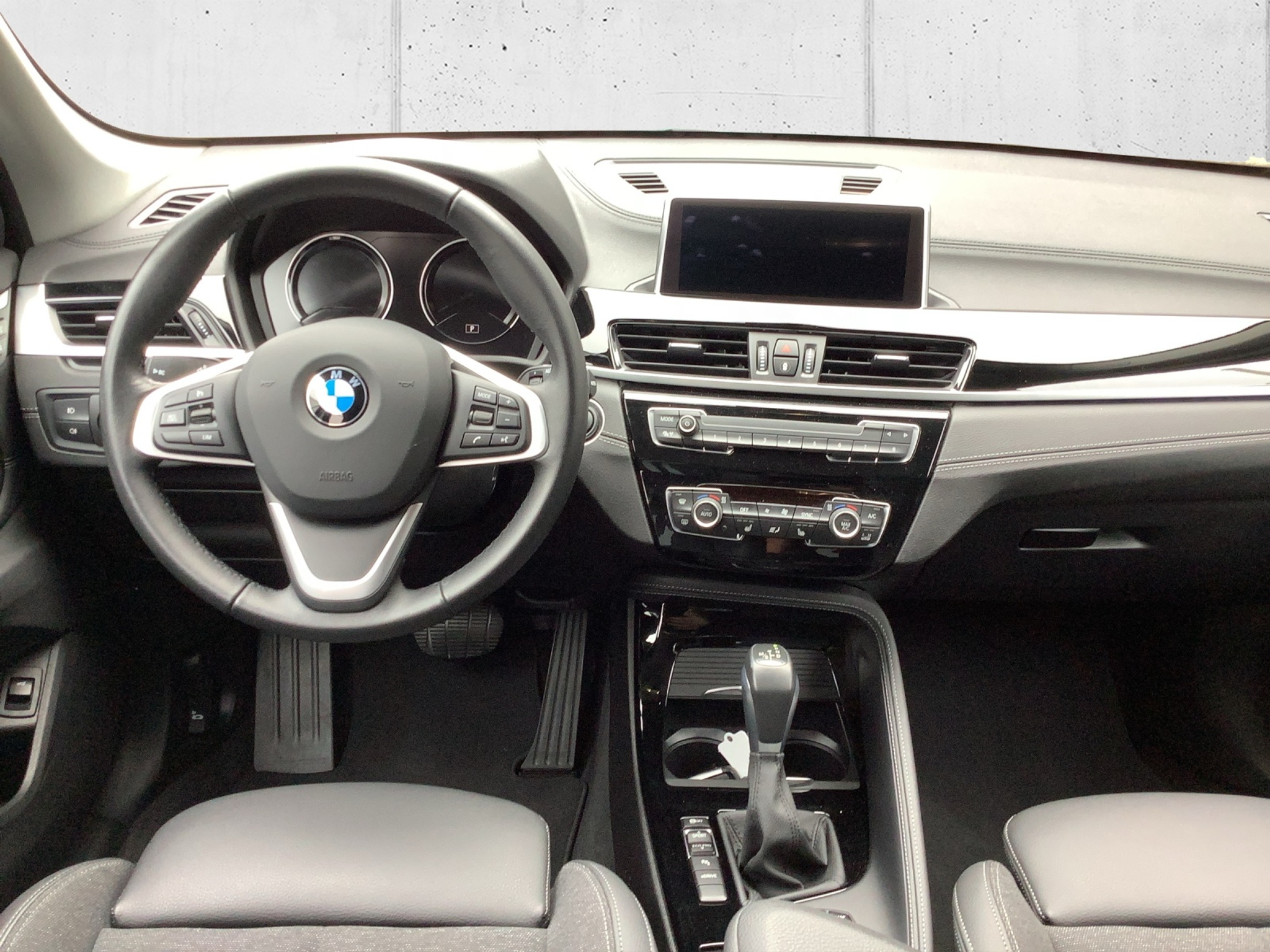 listing desktop thumbnail image 12