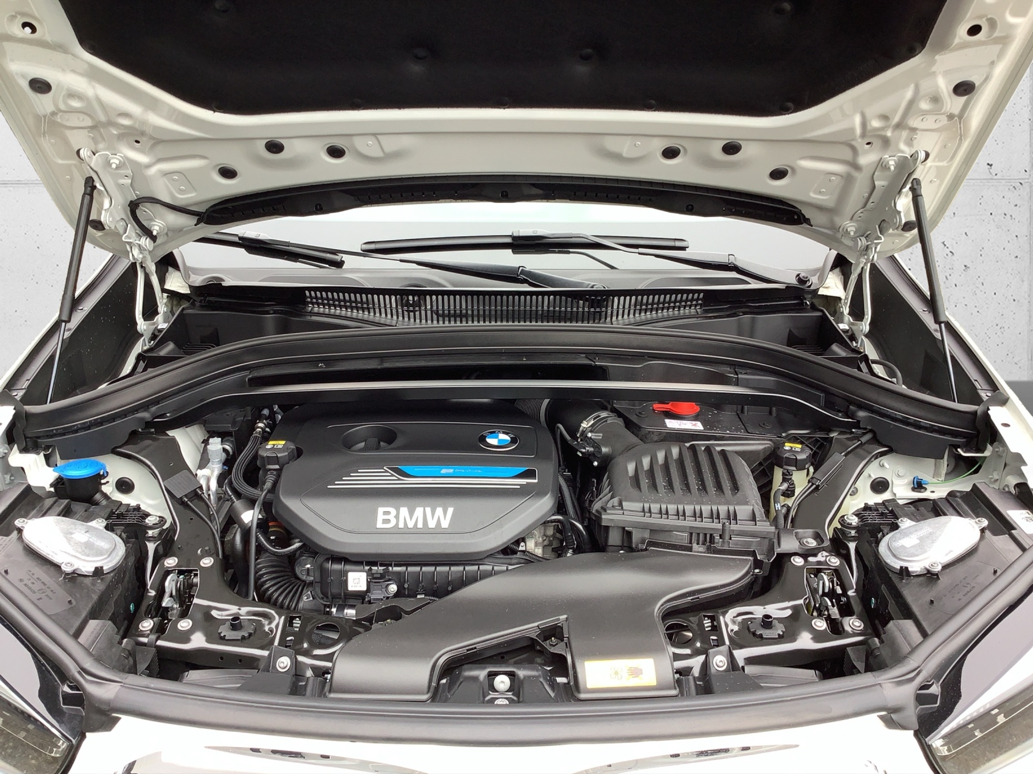 listing desktop thumbnail image 9