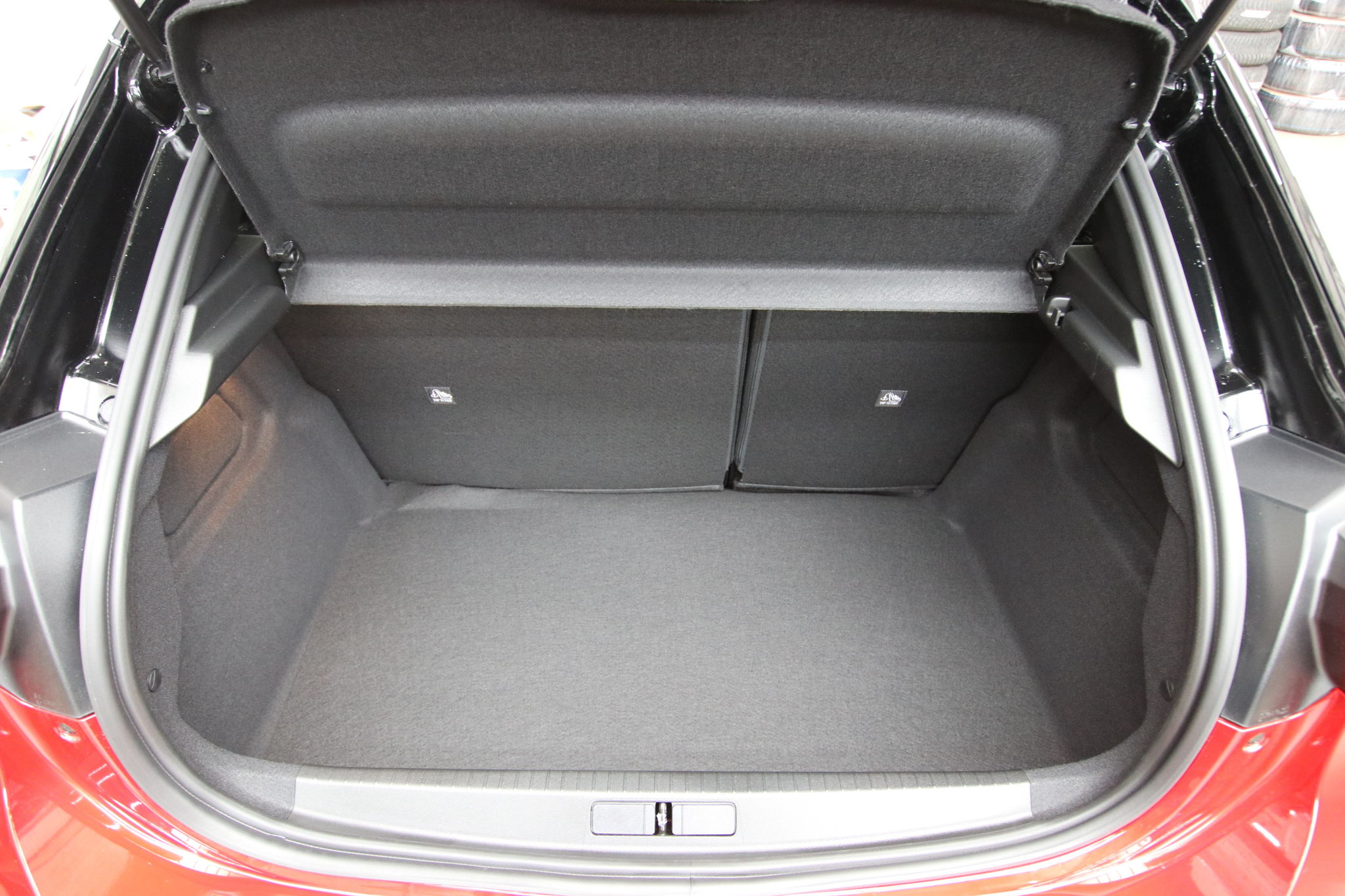 listing desktop thumbnail image 15