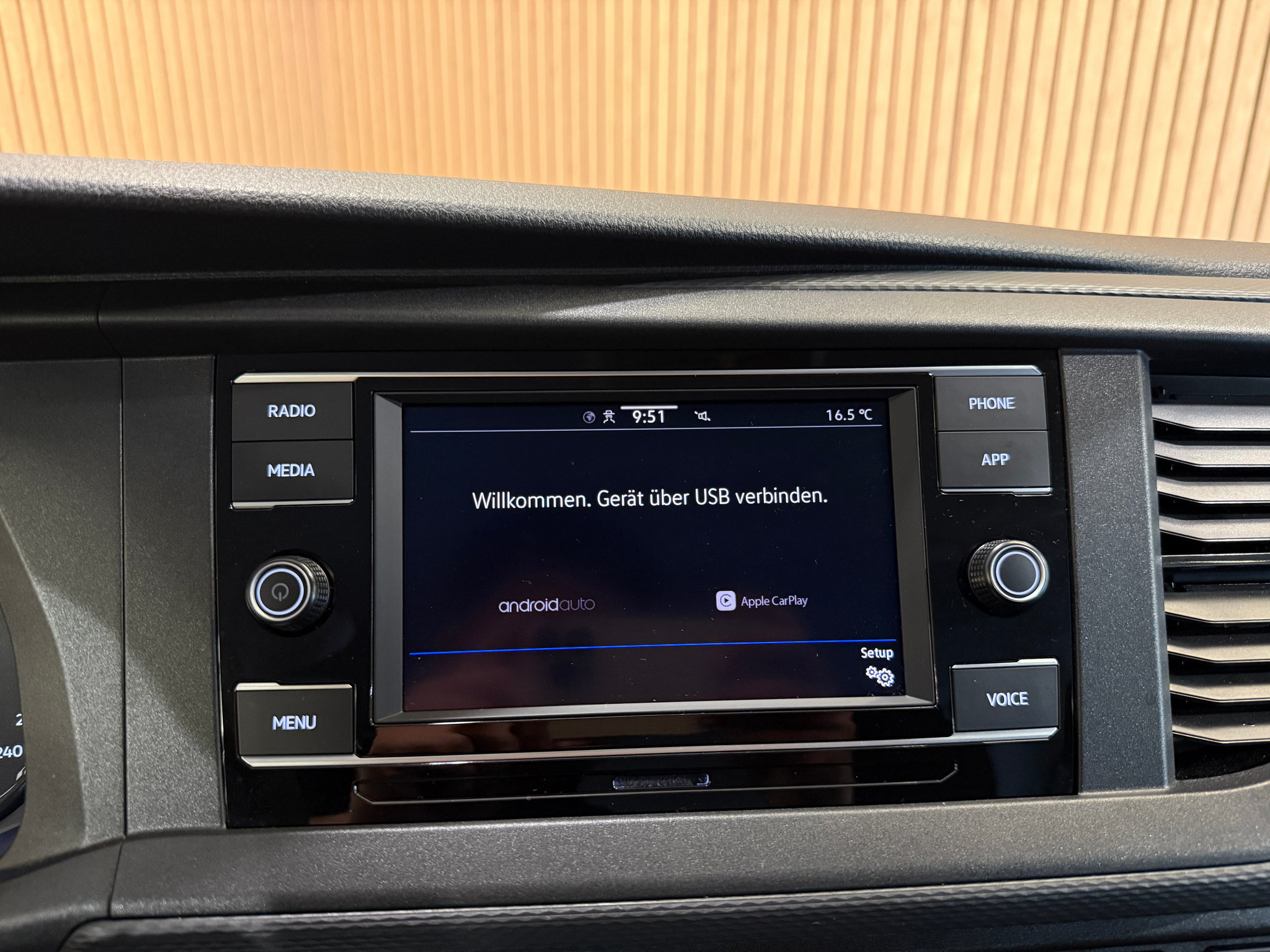 listing desktop thumbnail image 7