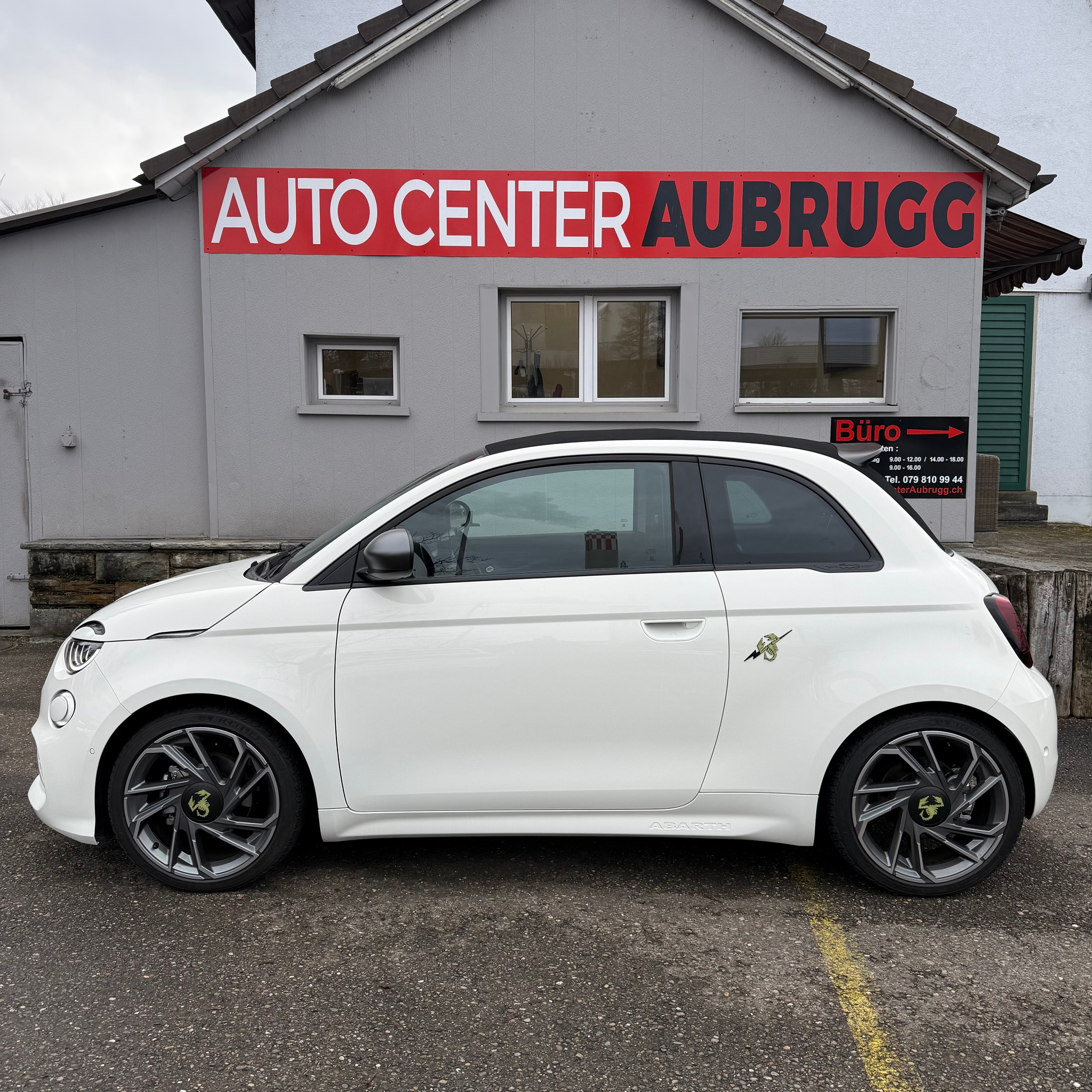 listing desktop thumbnail image 11