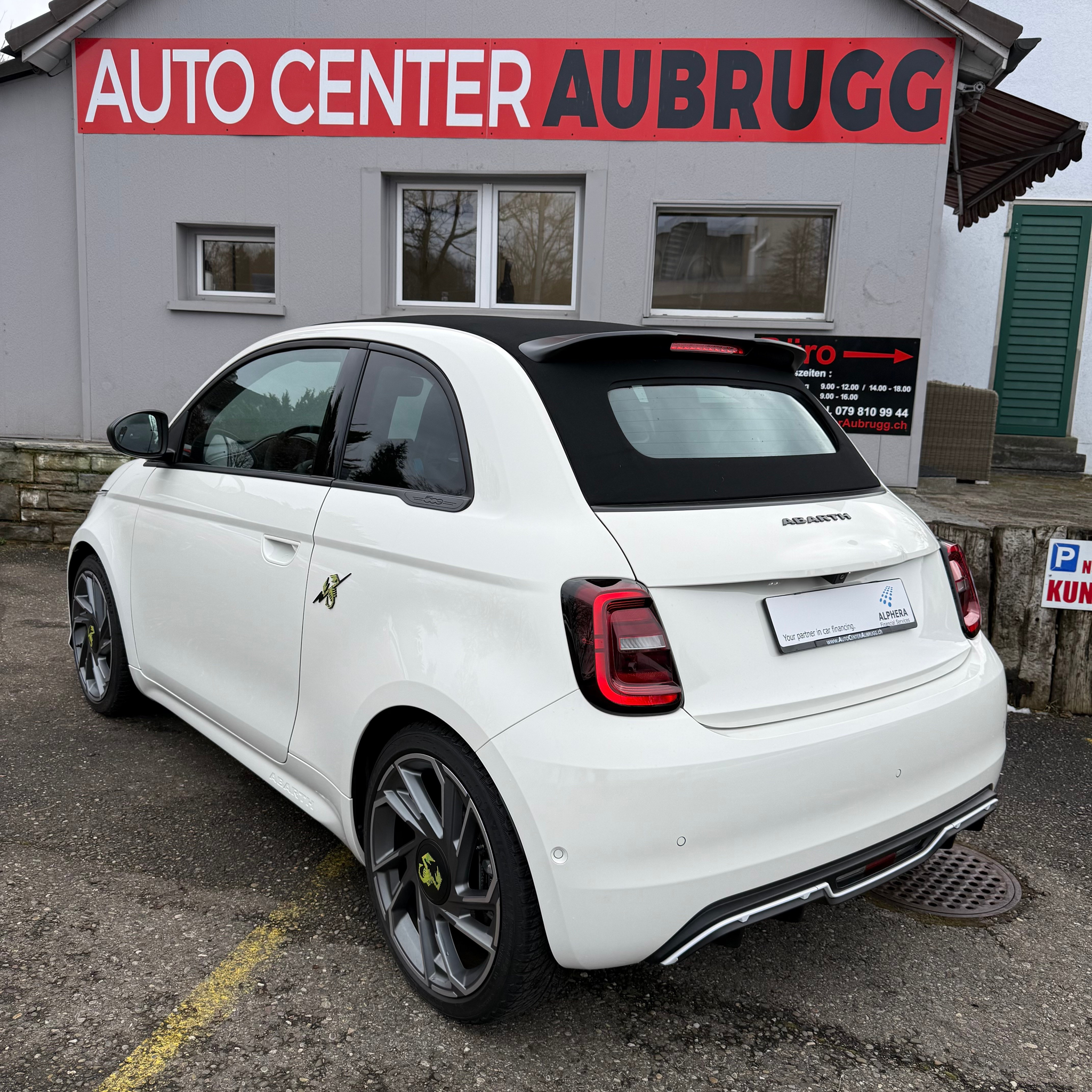 listing desktop thumbnail image 2