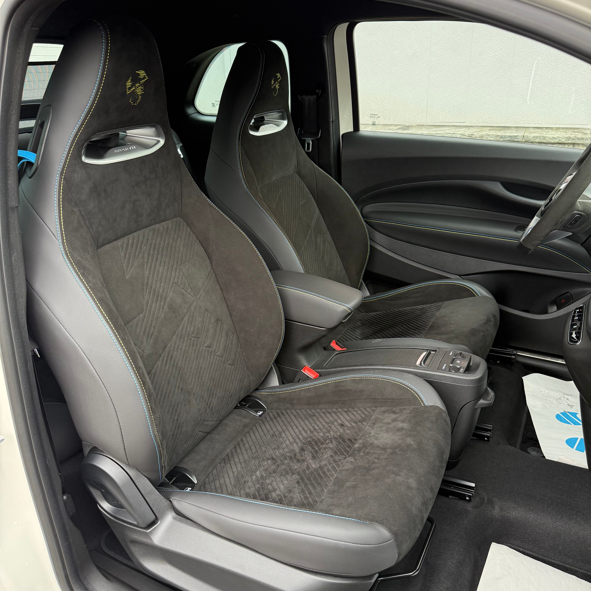 listing desktop thumbnail image 13