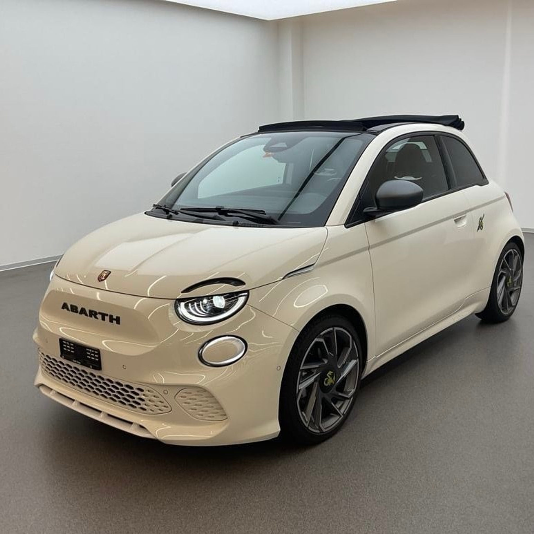 listing desktop thumbnail image 2