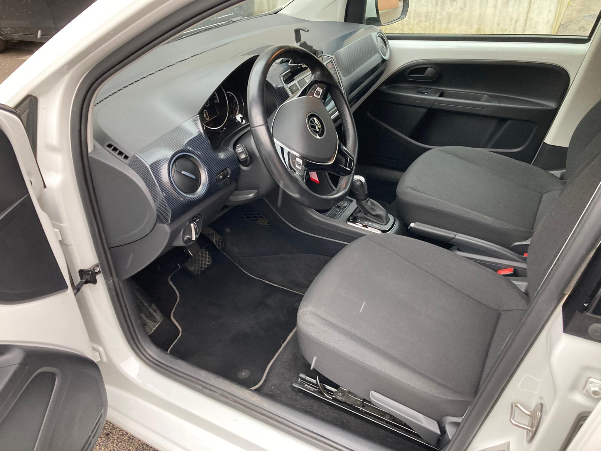 listing desktop thumbnail image 14