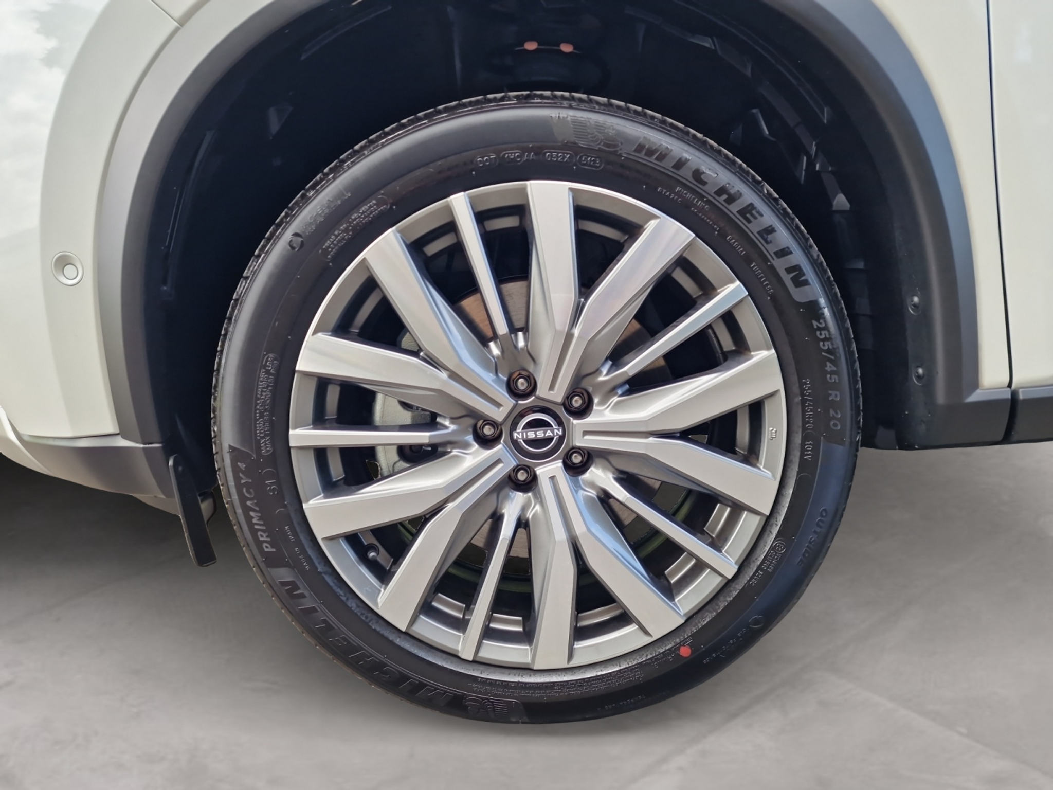 listing desktop thumbnail image 8