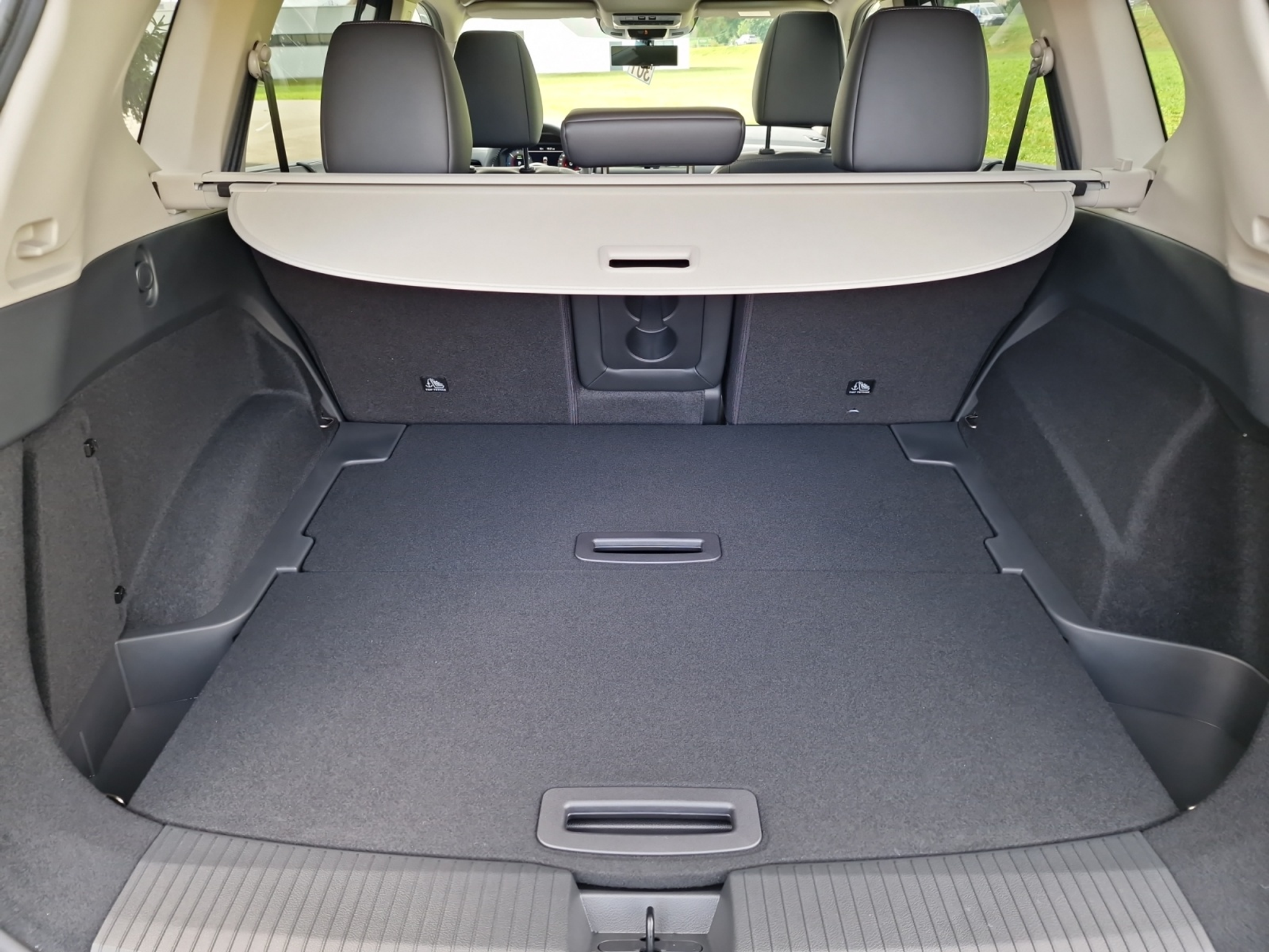 listing desktop thumbnail image 24