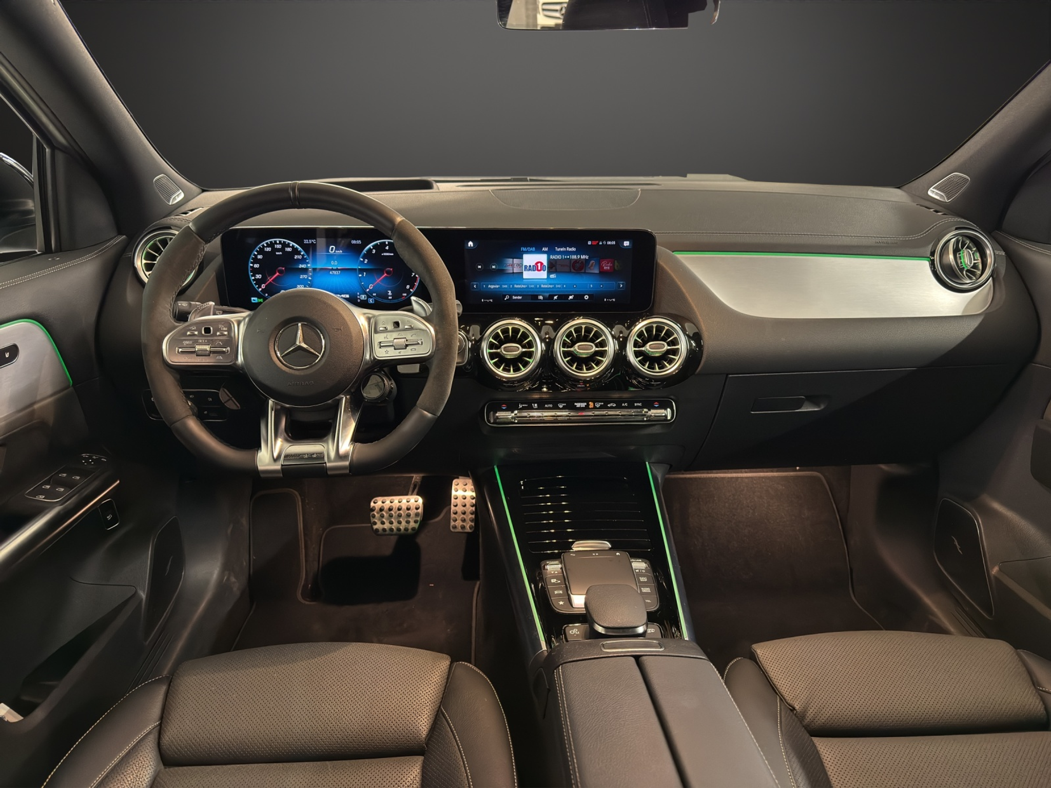 listing desktop thumbnail image 8