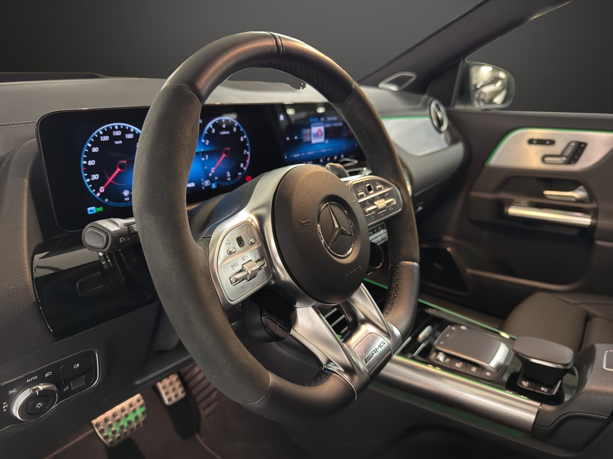 listing desktop thumbnail image 9