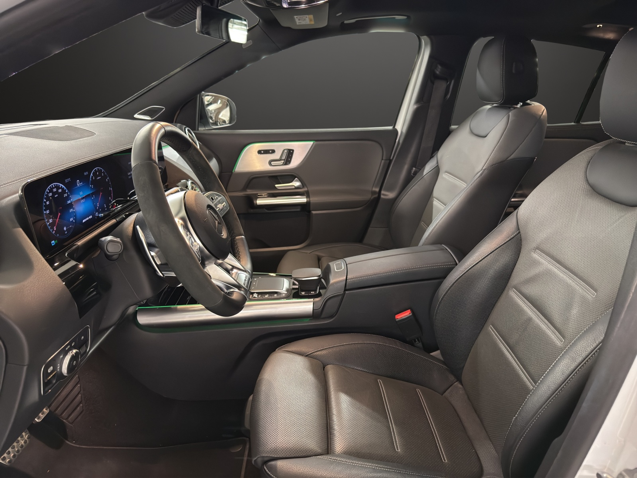 listing desktop thumbnail image 10