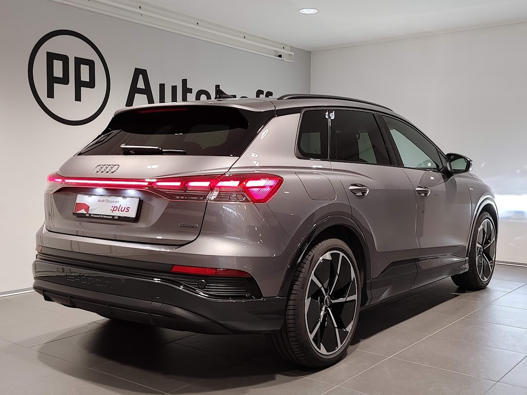 listing desktop thumbnail image 15