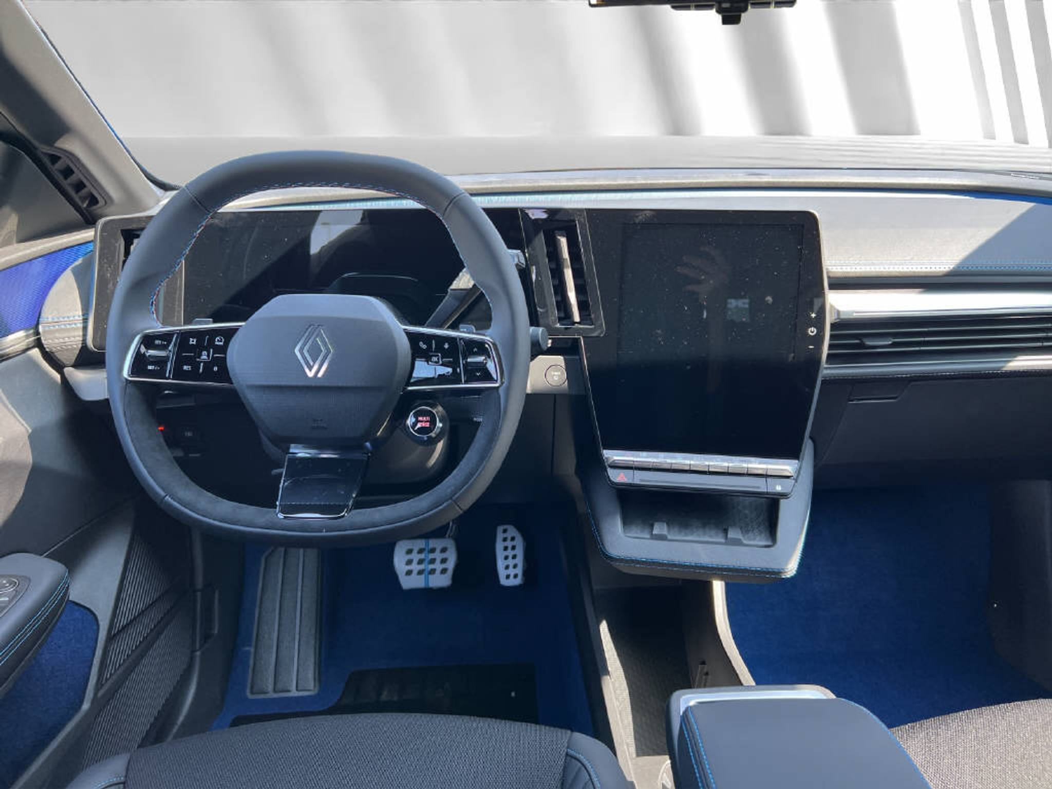 listing desktop thumbnail image 4