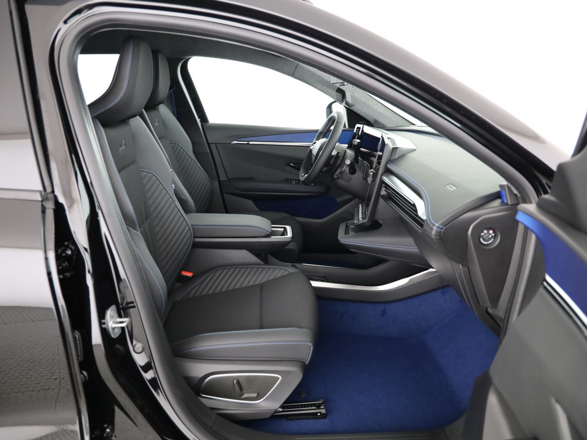 listing desktop thumbnail image 6