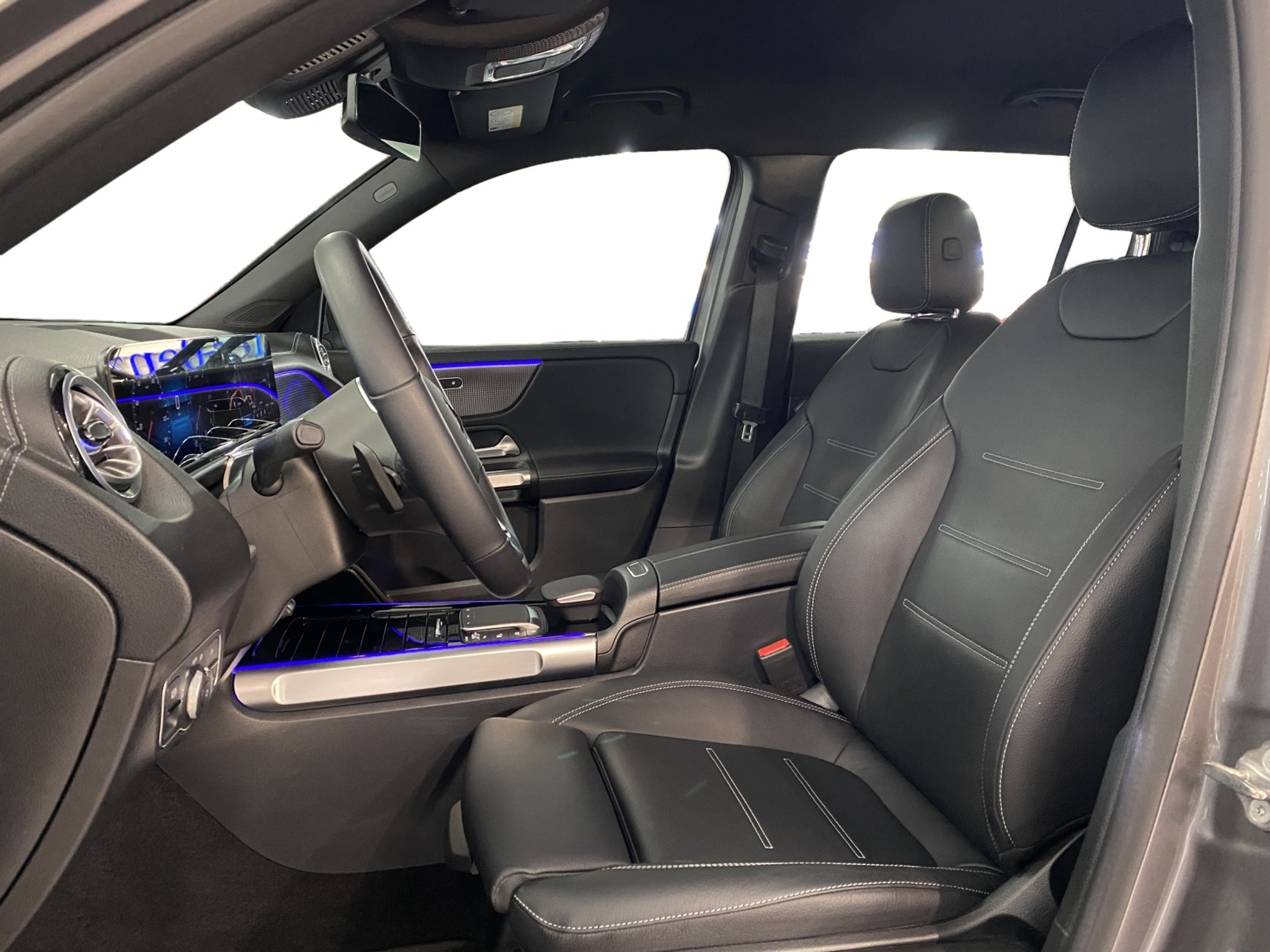 listing desktop thumbnail image 6