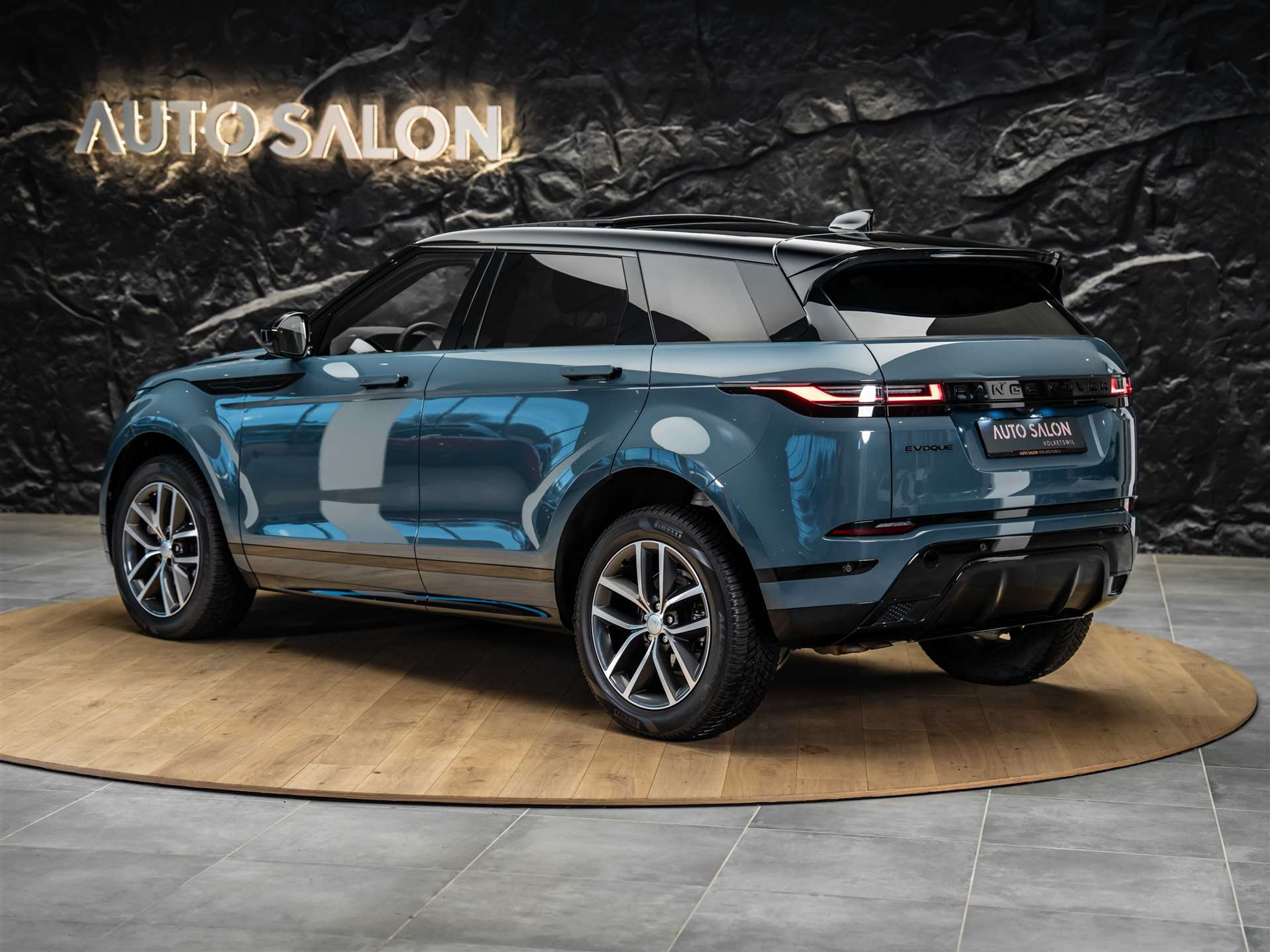 listing desktop thumbnail image 2