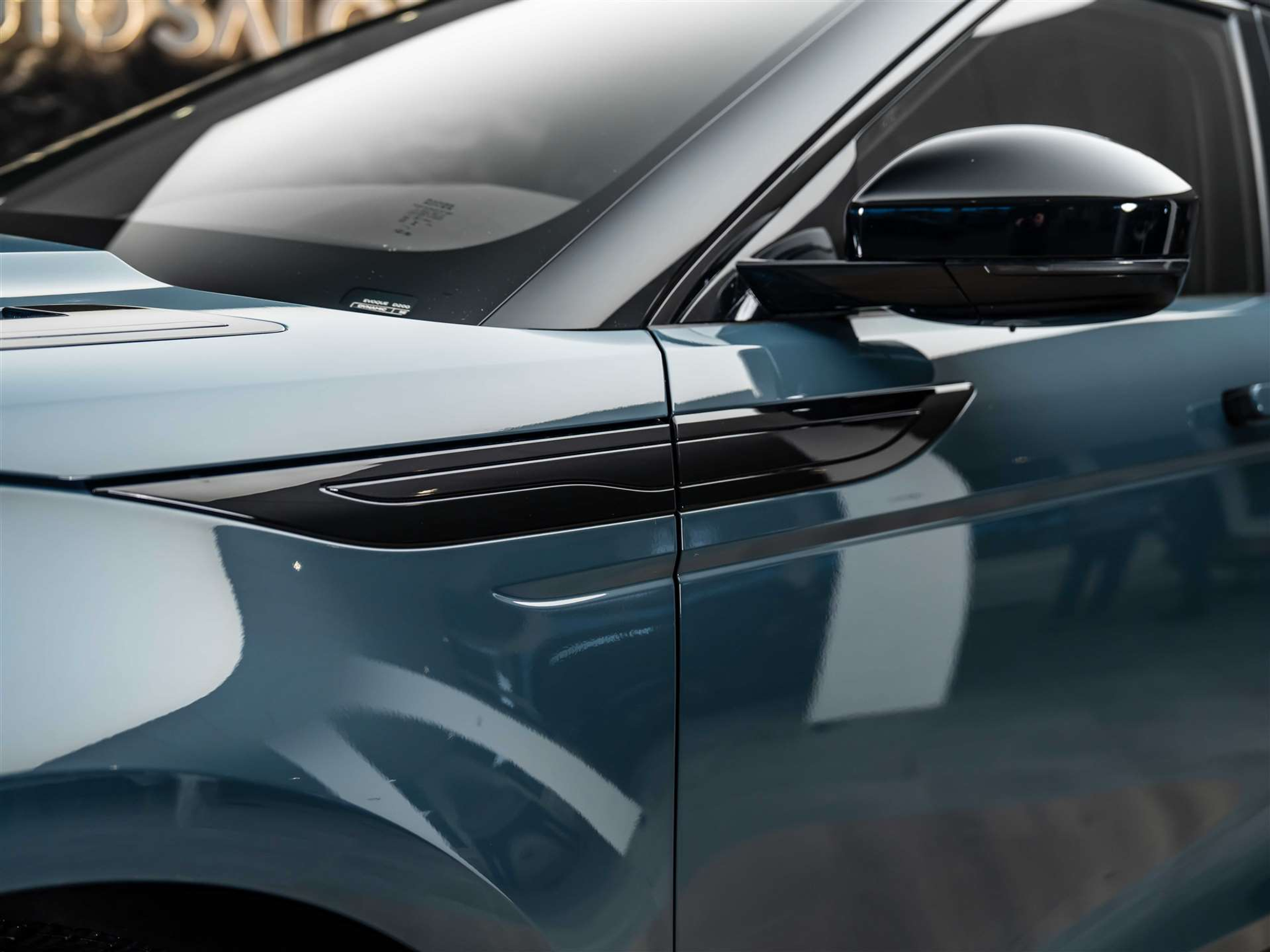 listing desktop thumbnail image 18