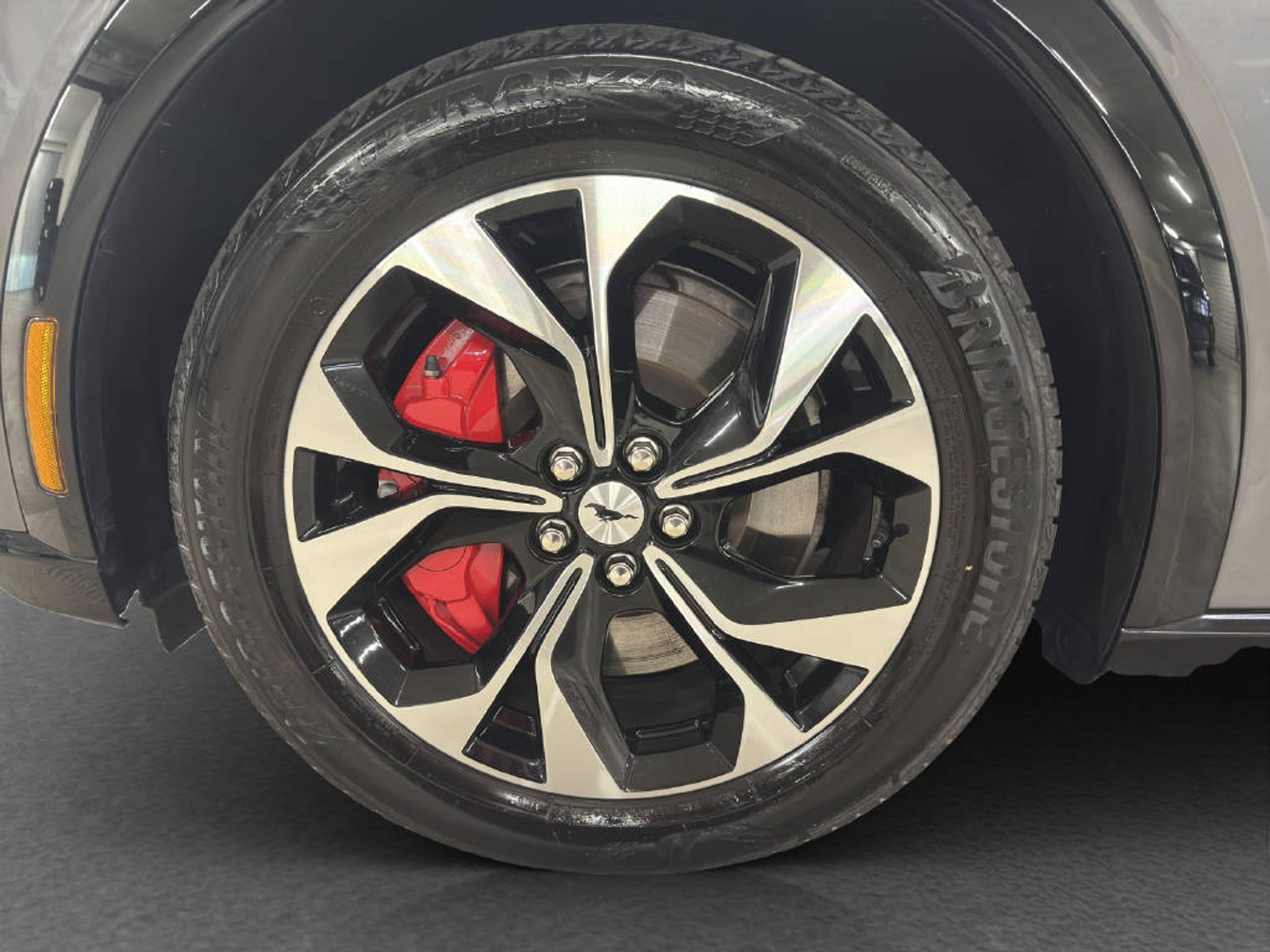 listing desktop thumbnail image 14