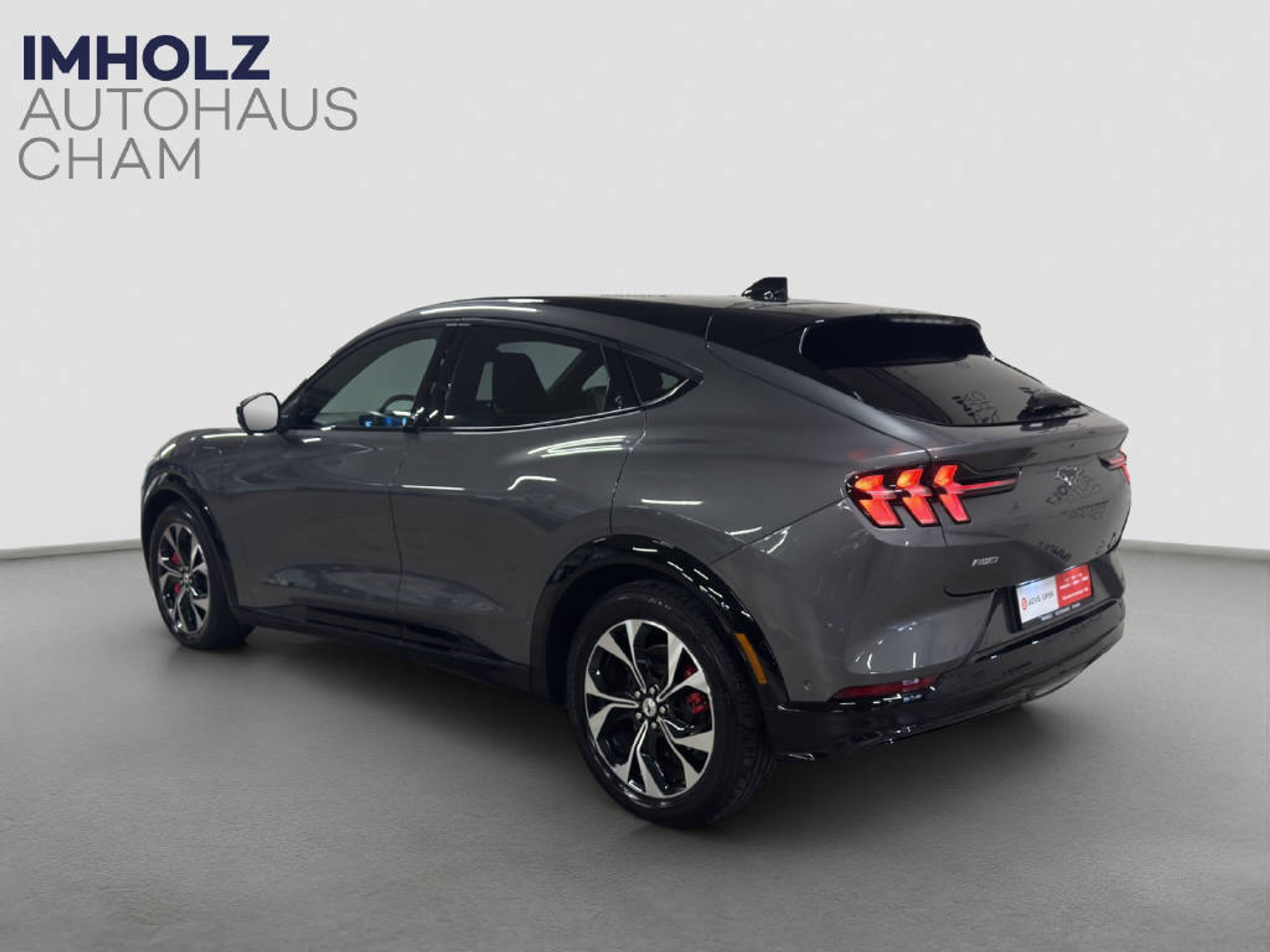 listing desktop thumbnail image 2