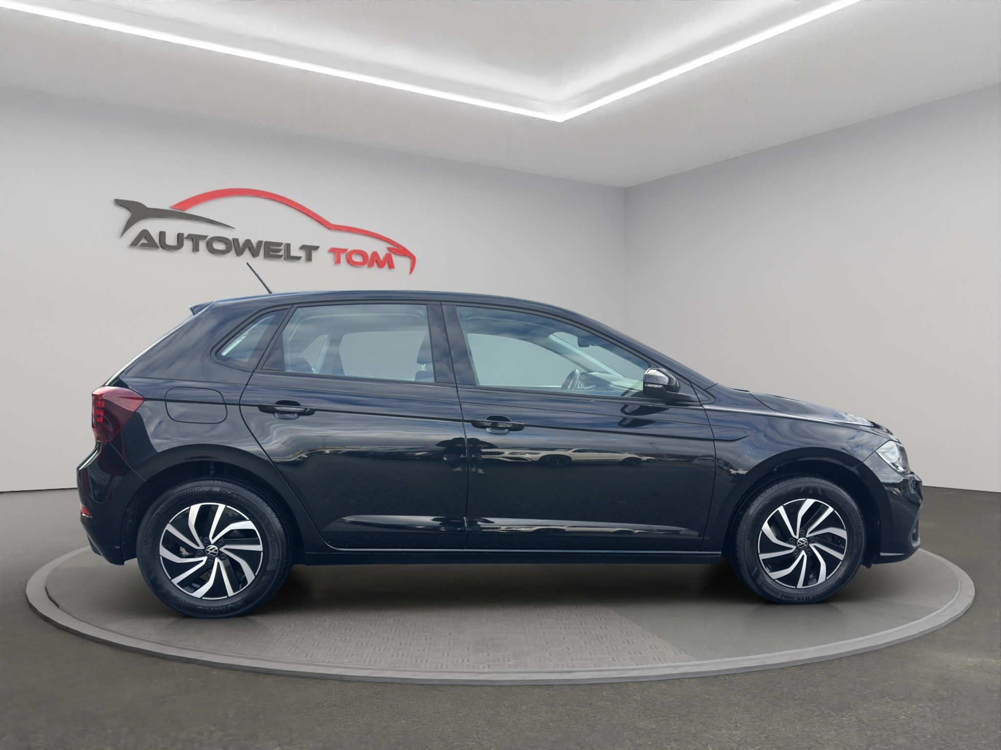 listing desktop thumbnail image 5