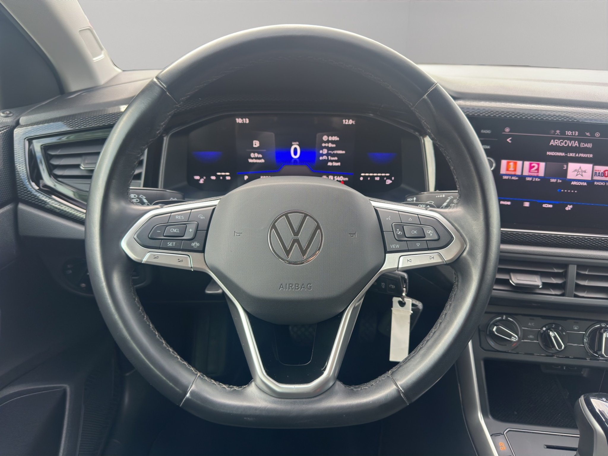 listing desktop thumbnail image 9