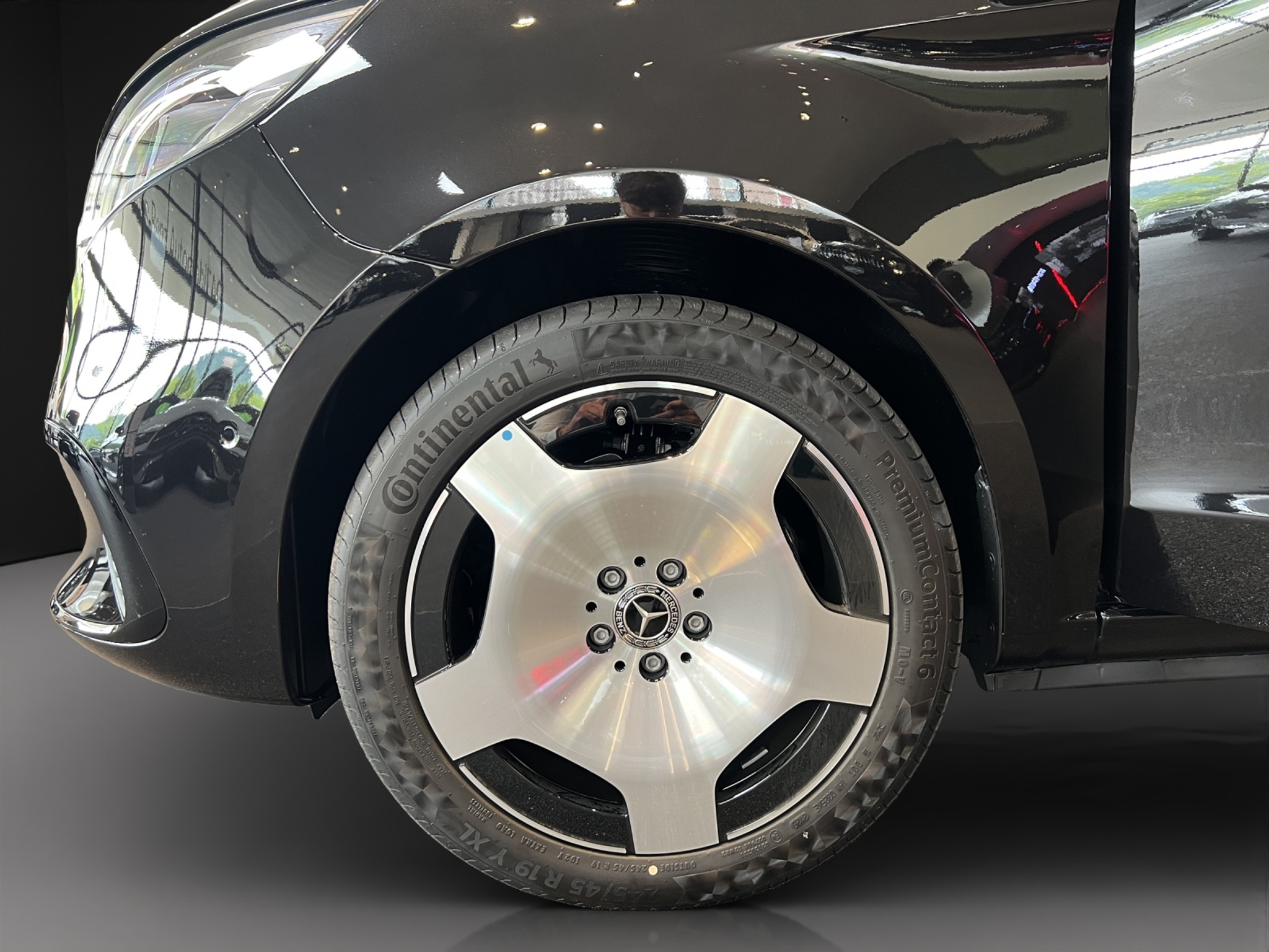 listing desktop thumbnail image 16