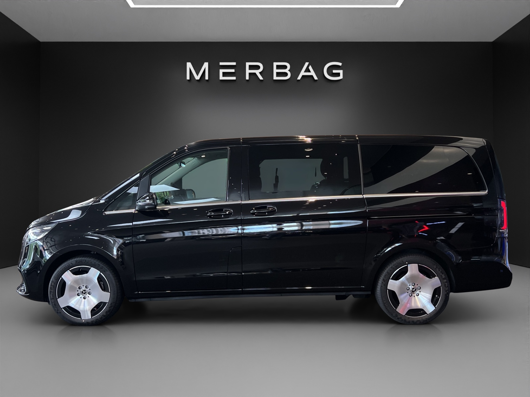 listing desktop thumbnail image 3