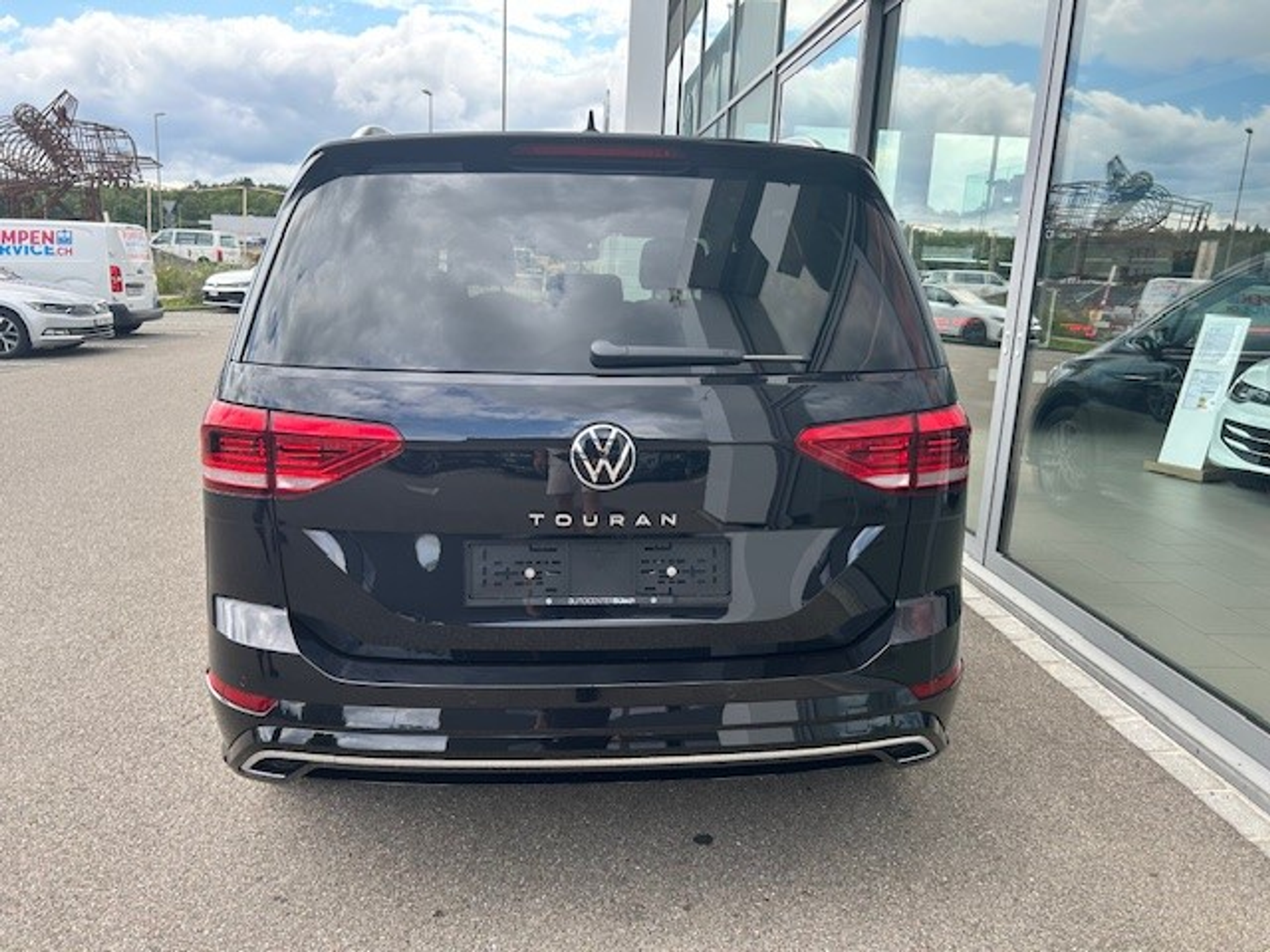 listing desktop thumbnail image 2