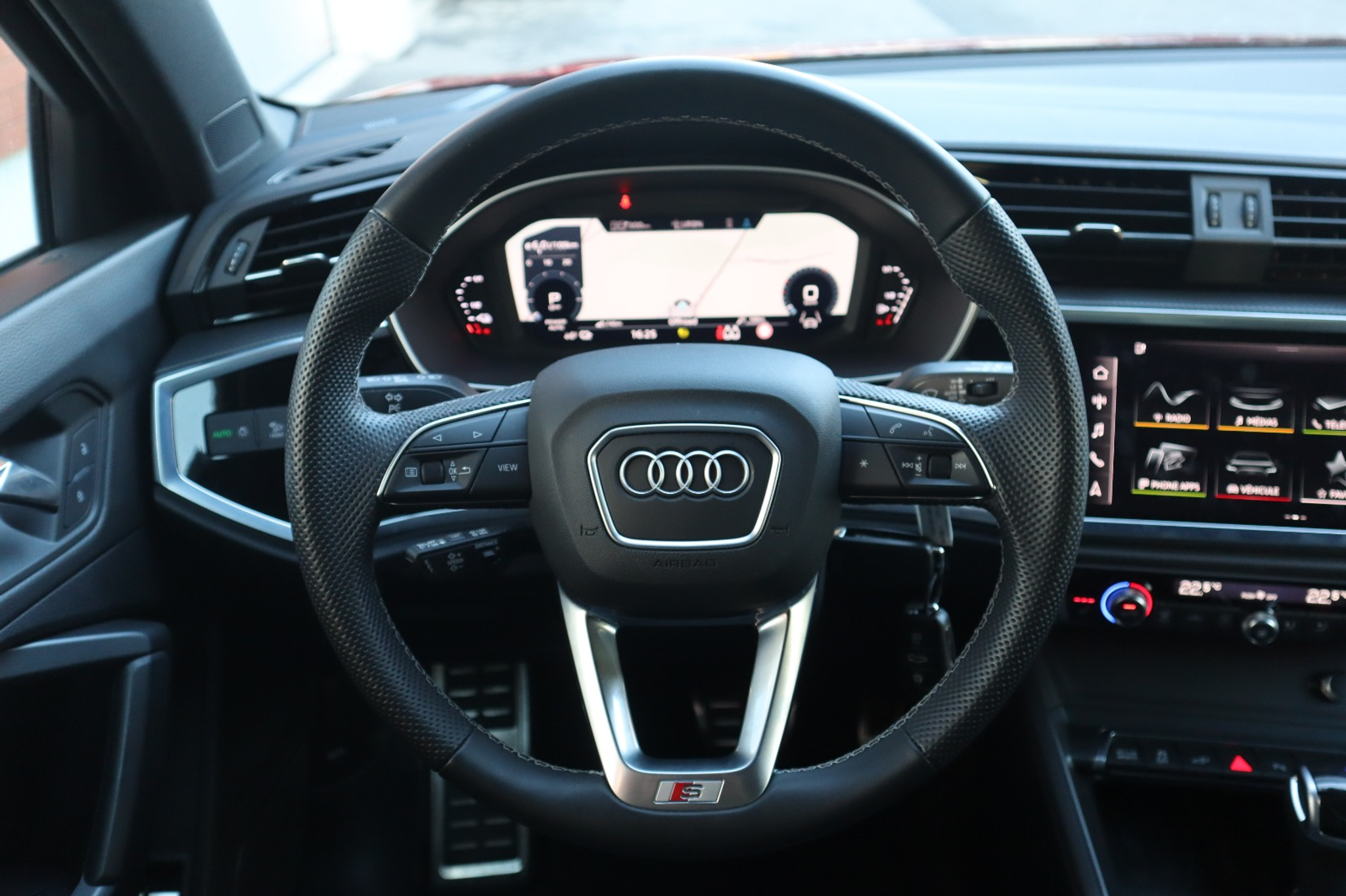 listing desktop thumbnail image 15