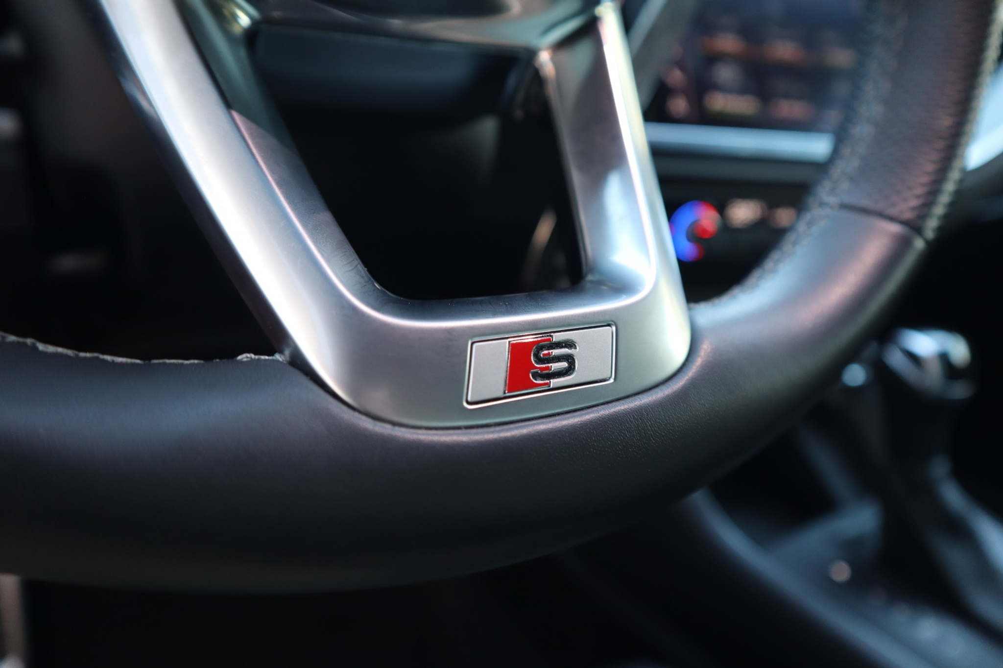 listing desktop thumbnail image 16