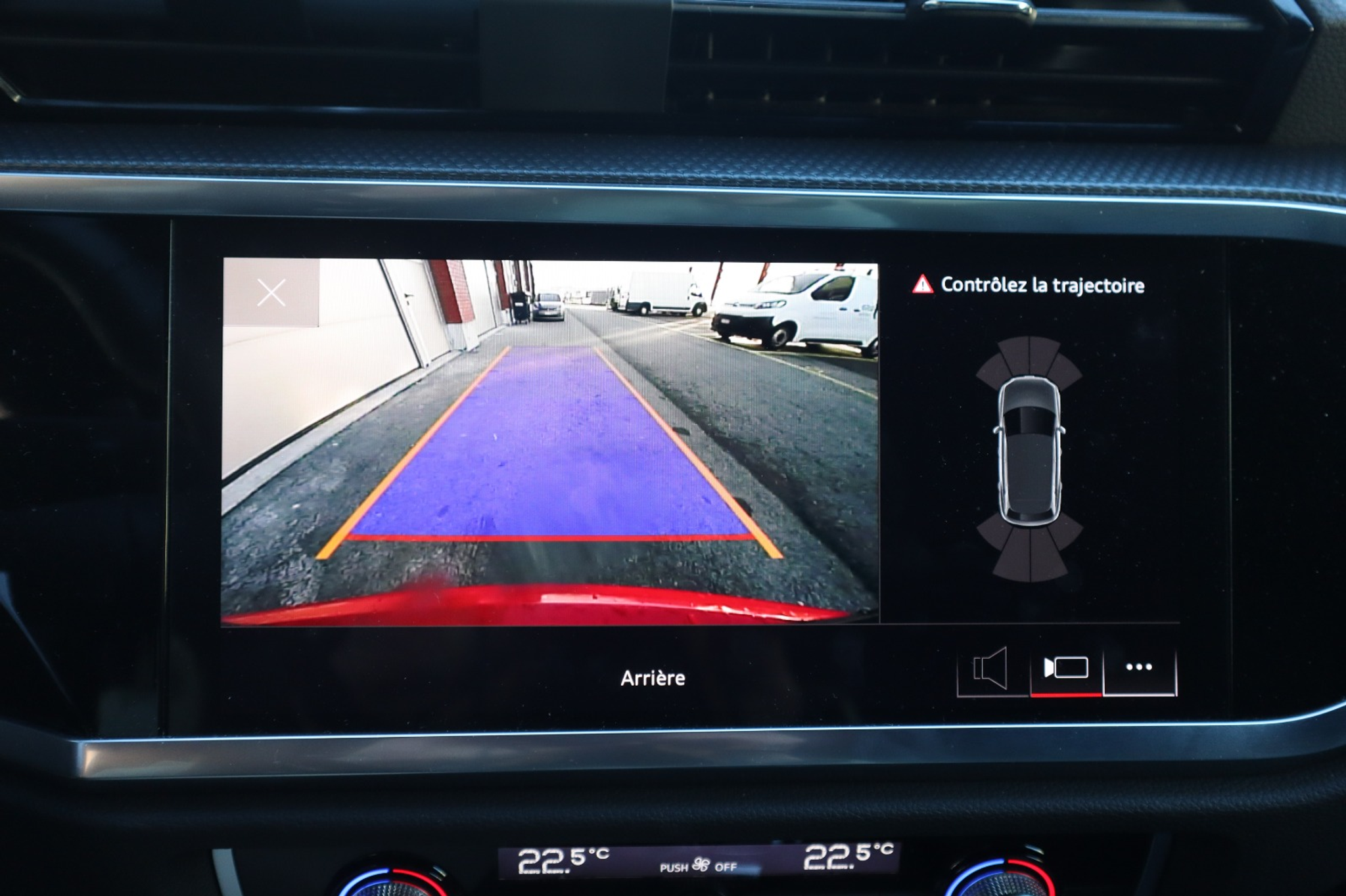 listing desktop thumbnail image 18