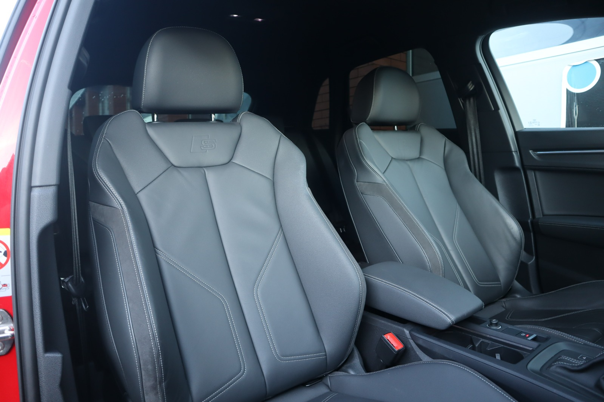 listing desktop thumbnail image 9