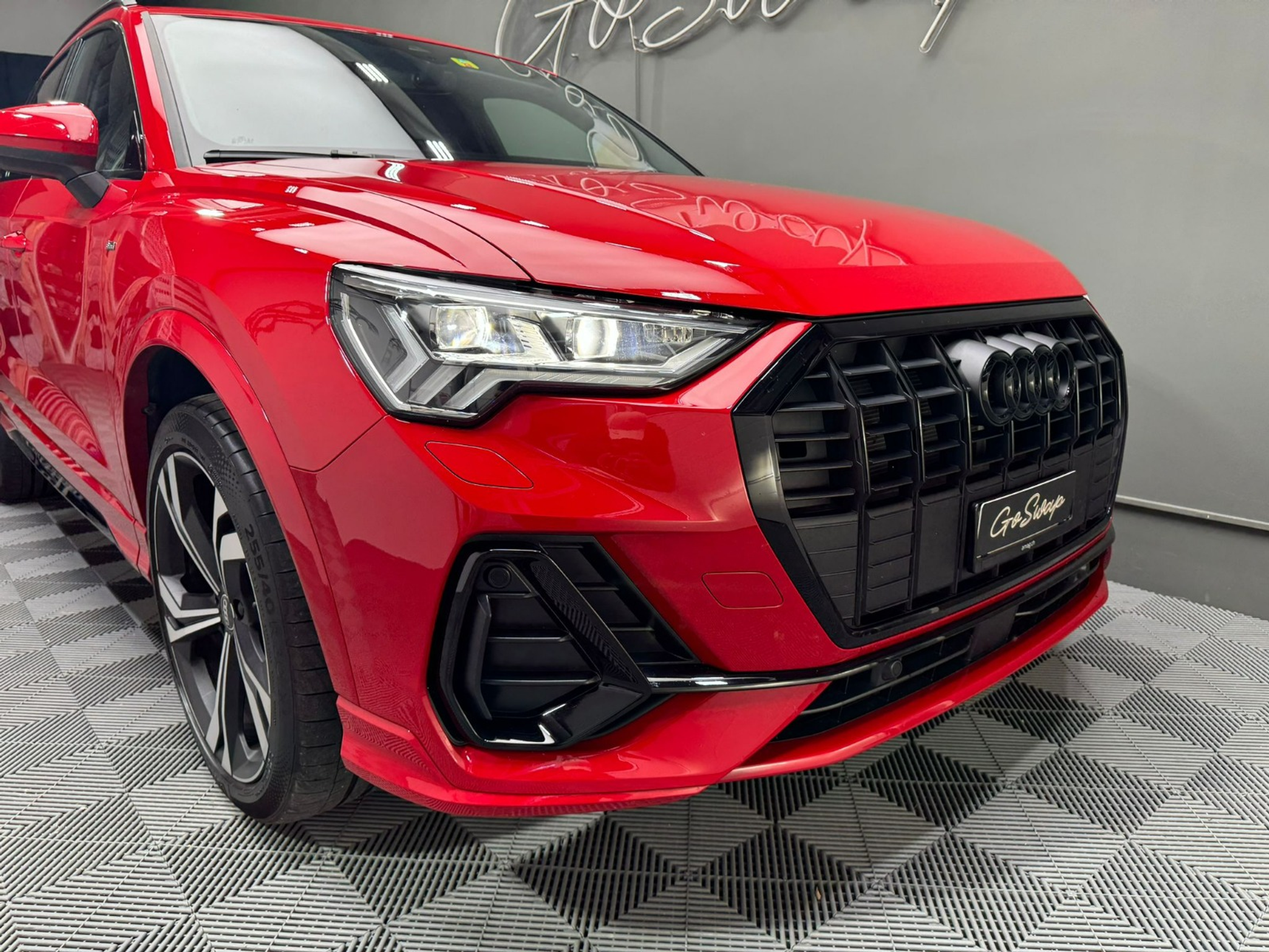 listing desktop thumbnail image 1