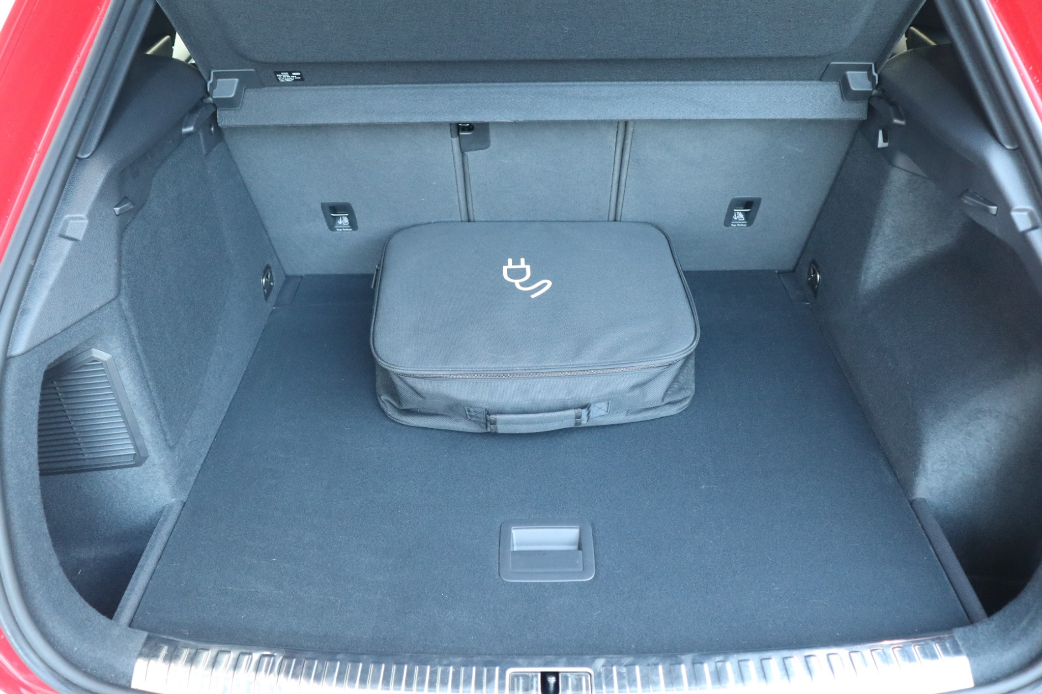 listing desktop thumbnail image 24