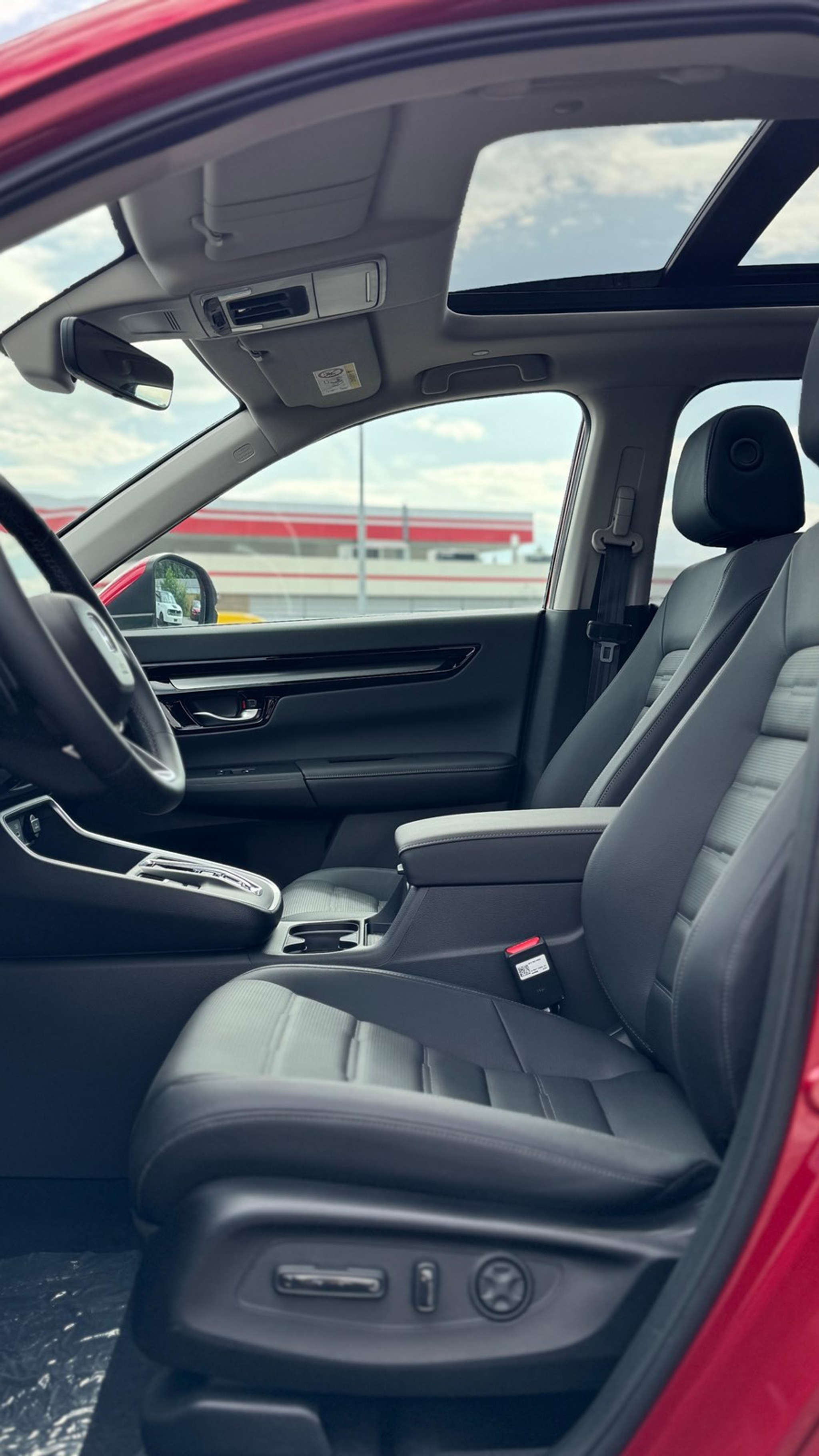 listing desktop thumbnail image 9