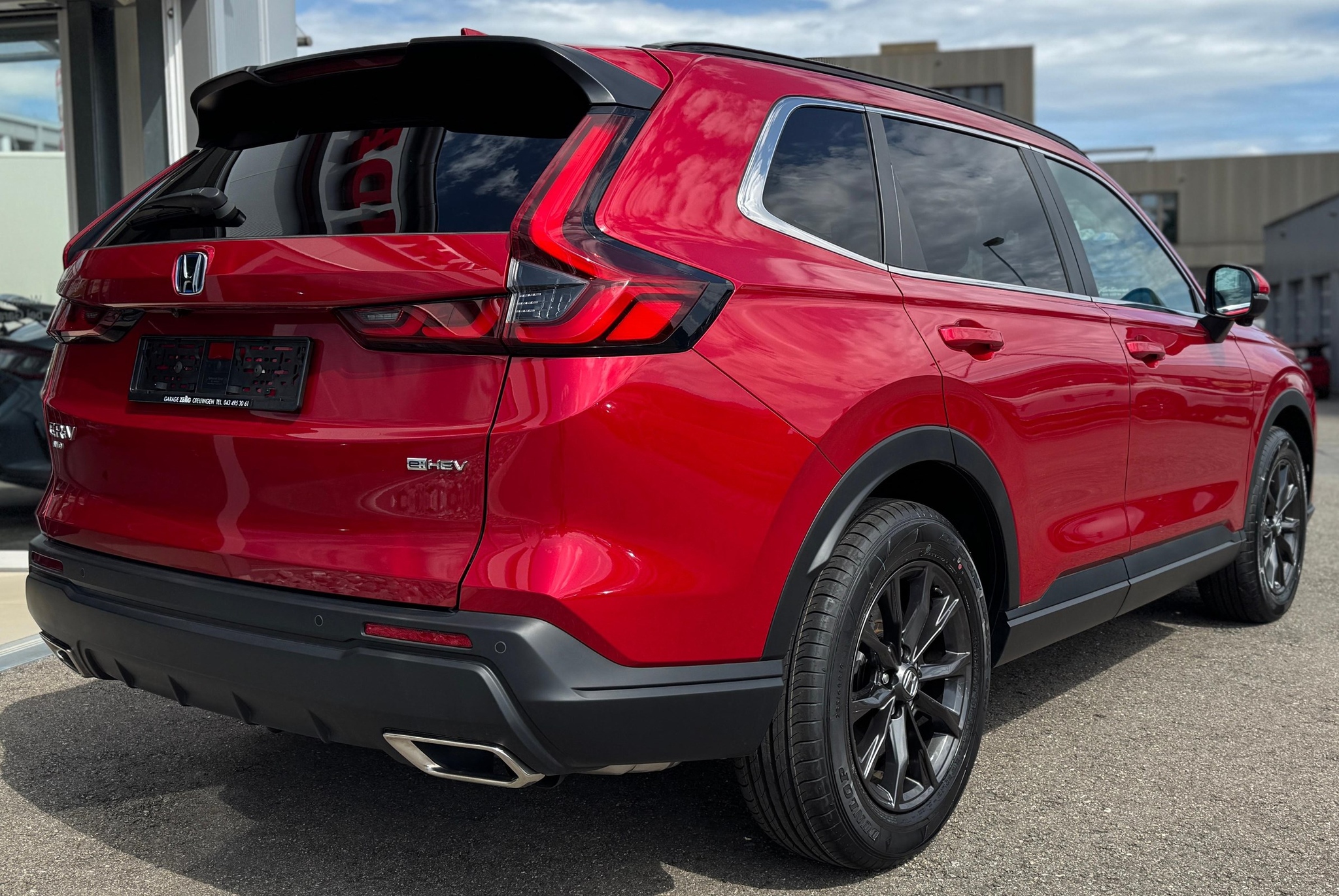 listing desktop thumbnail image 5