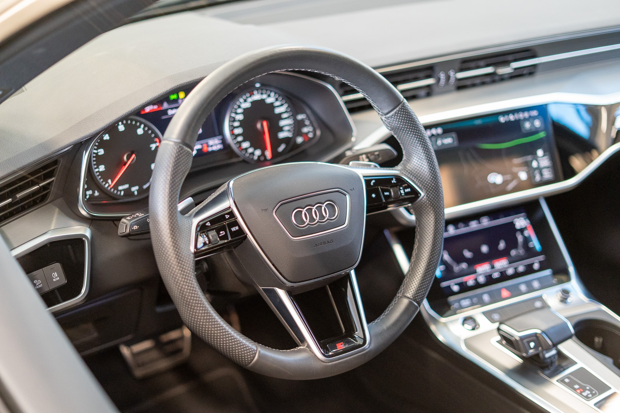 listing desktop thumbnail image 10