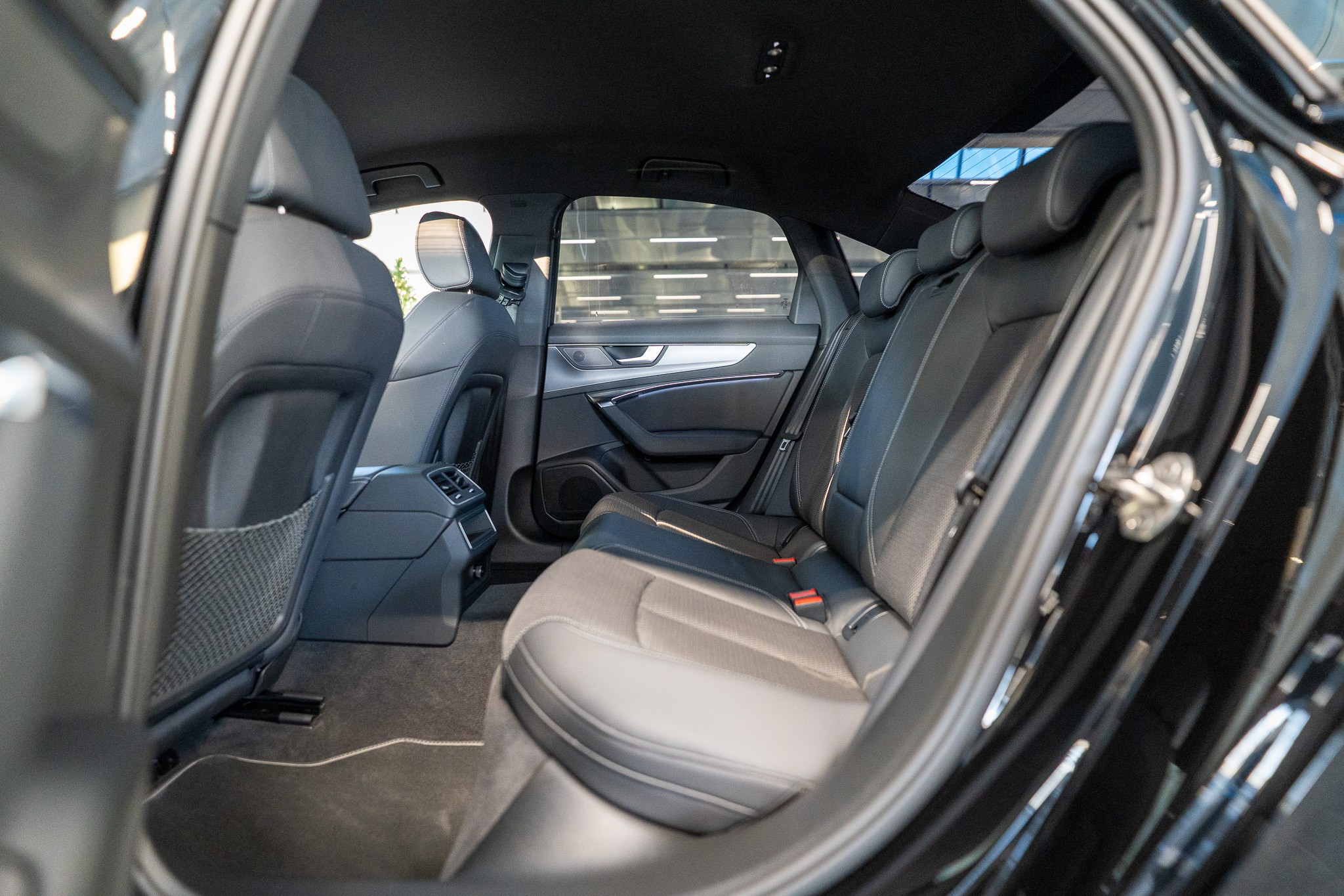 listing desktop thumbnail image 11